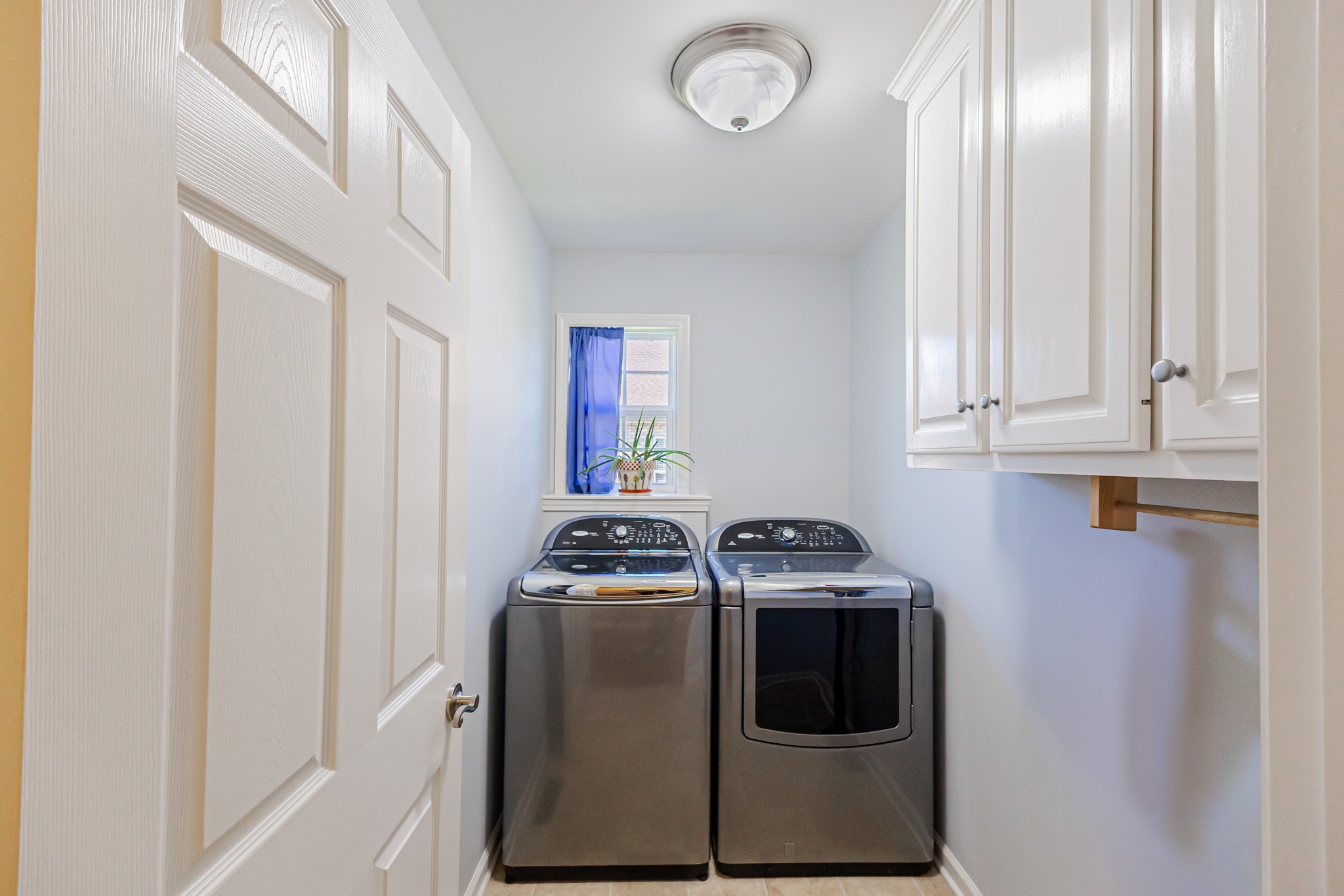 115 Beacon St Property Photo 21