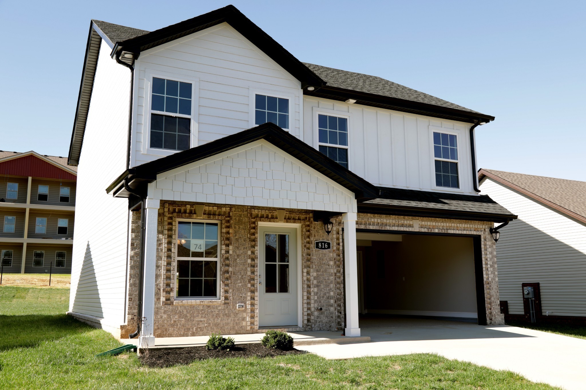 816 Lillian Grace Dr Property Photo