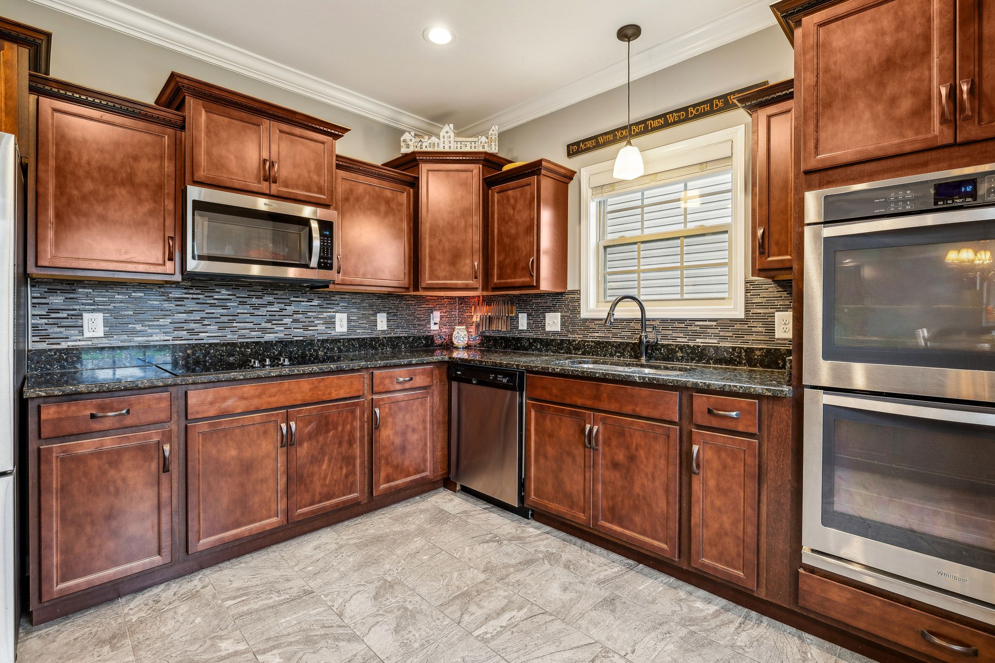1328 Winterset Dr Property Photo 17