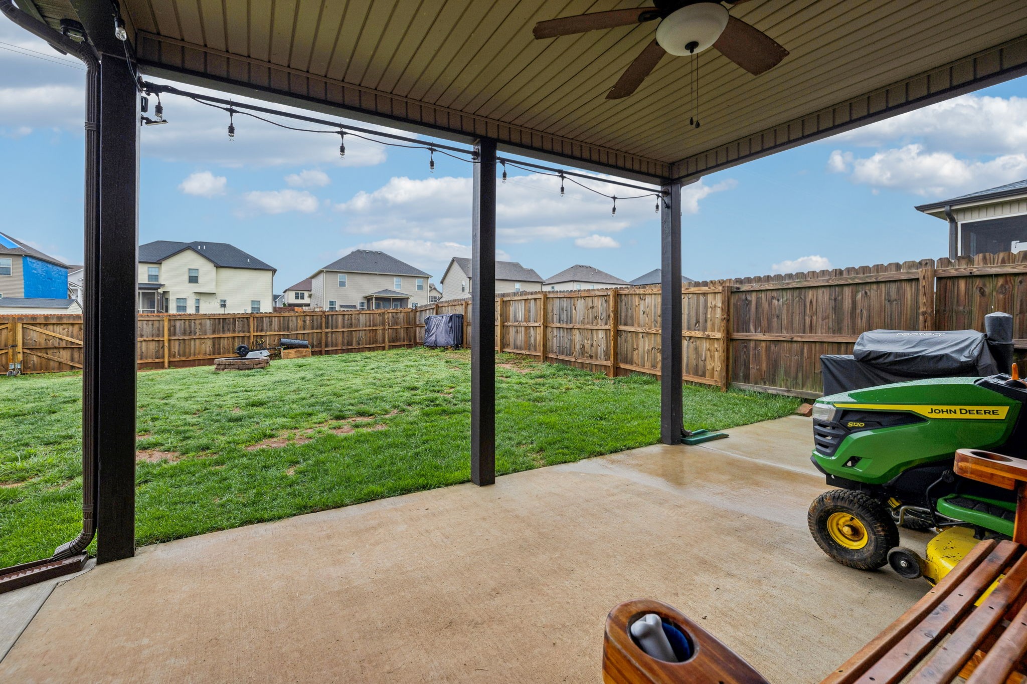 1328 Winterset Dr Property Photo 39