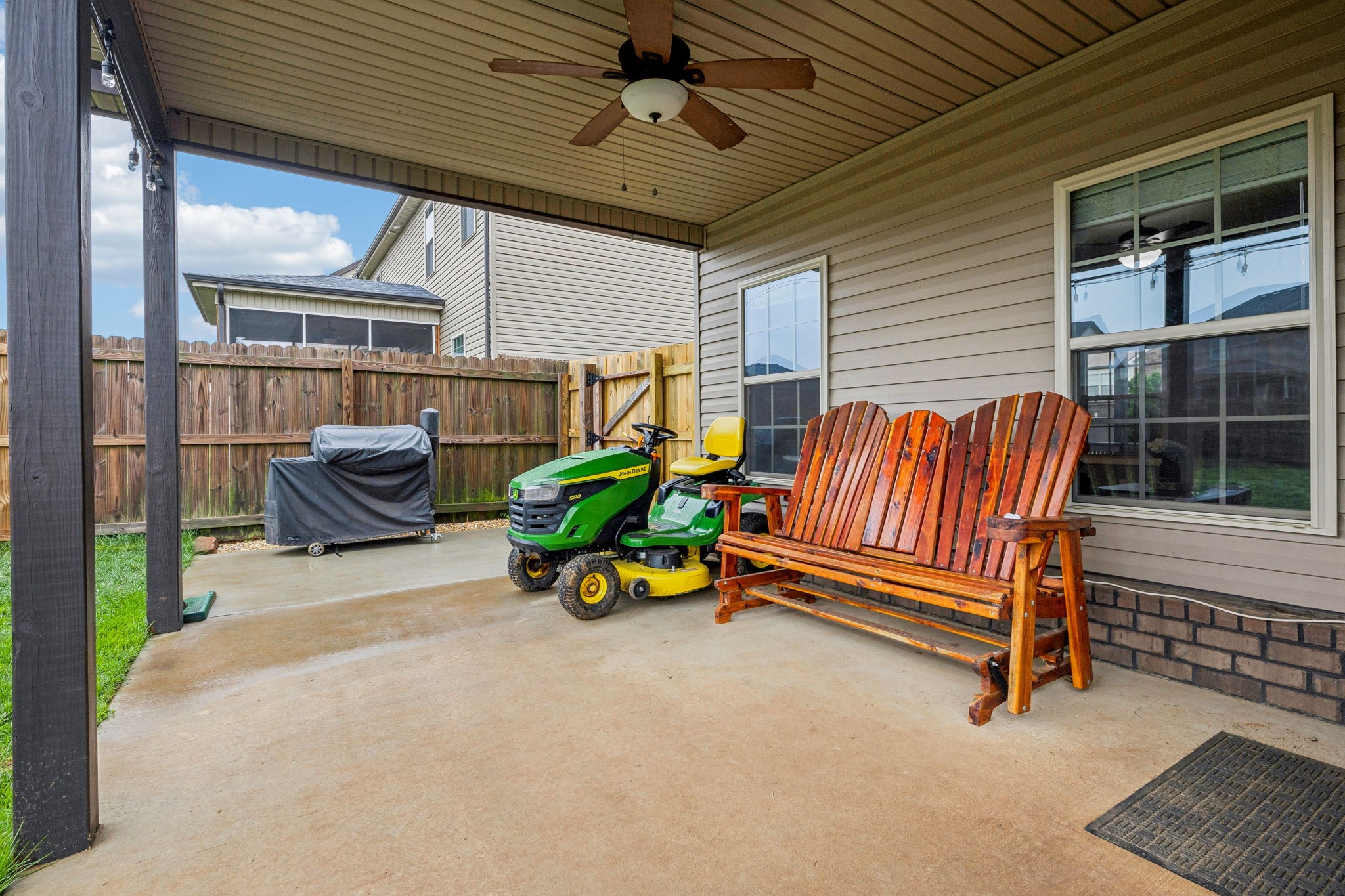 1328 Winterset Dr Property Photo 40