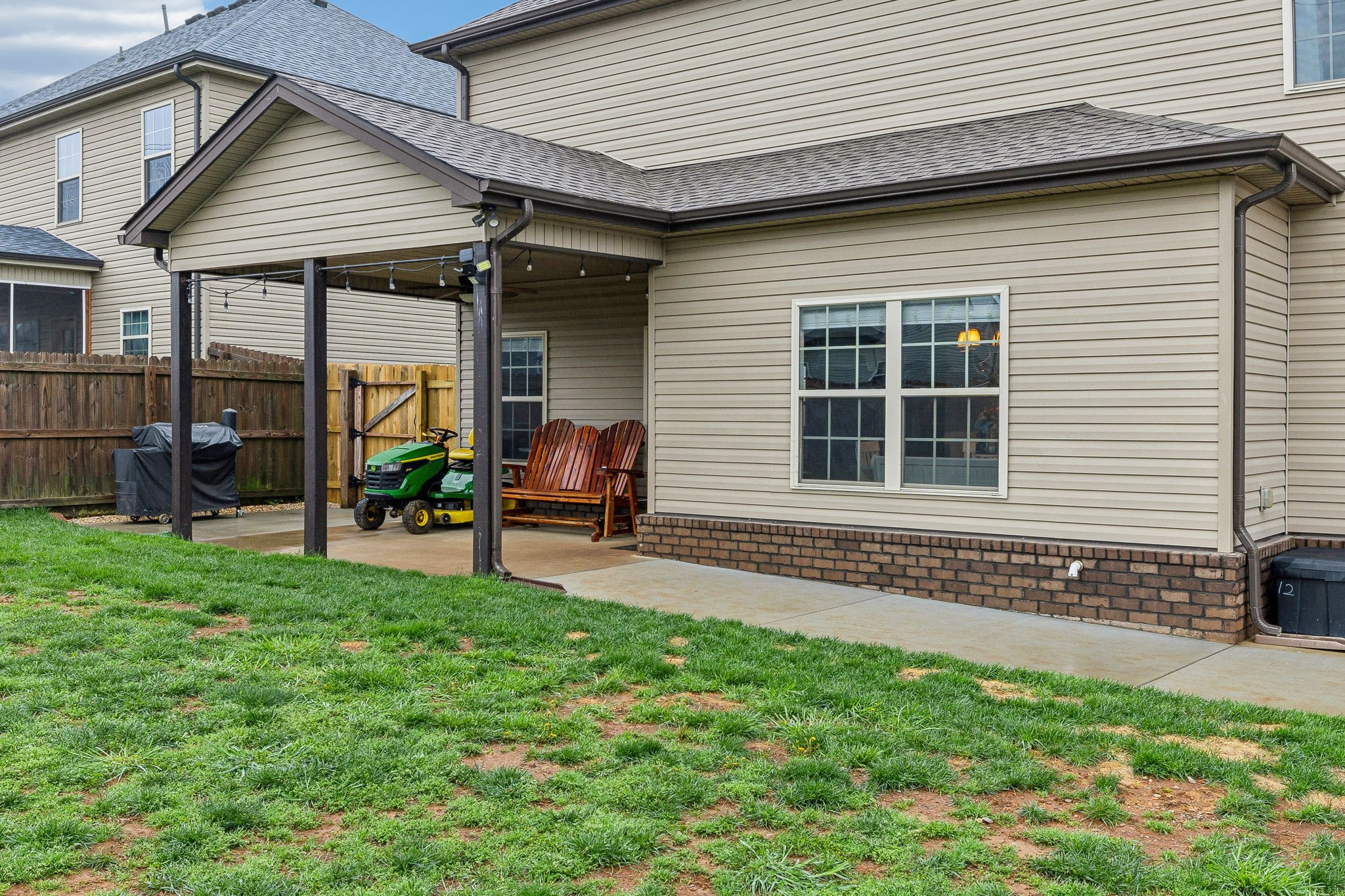 1328 Winterset Dr Property Photo 44