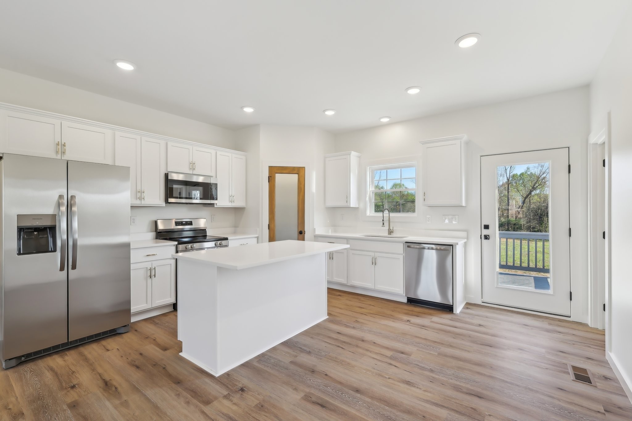 174 Amos Circle Property Photo 17