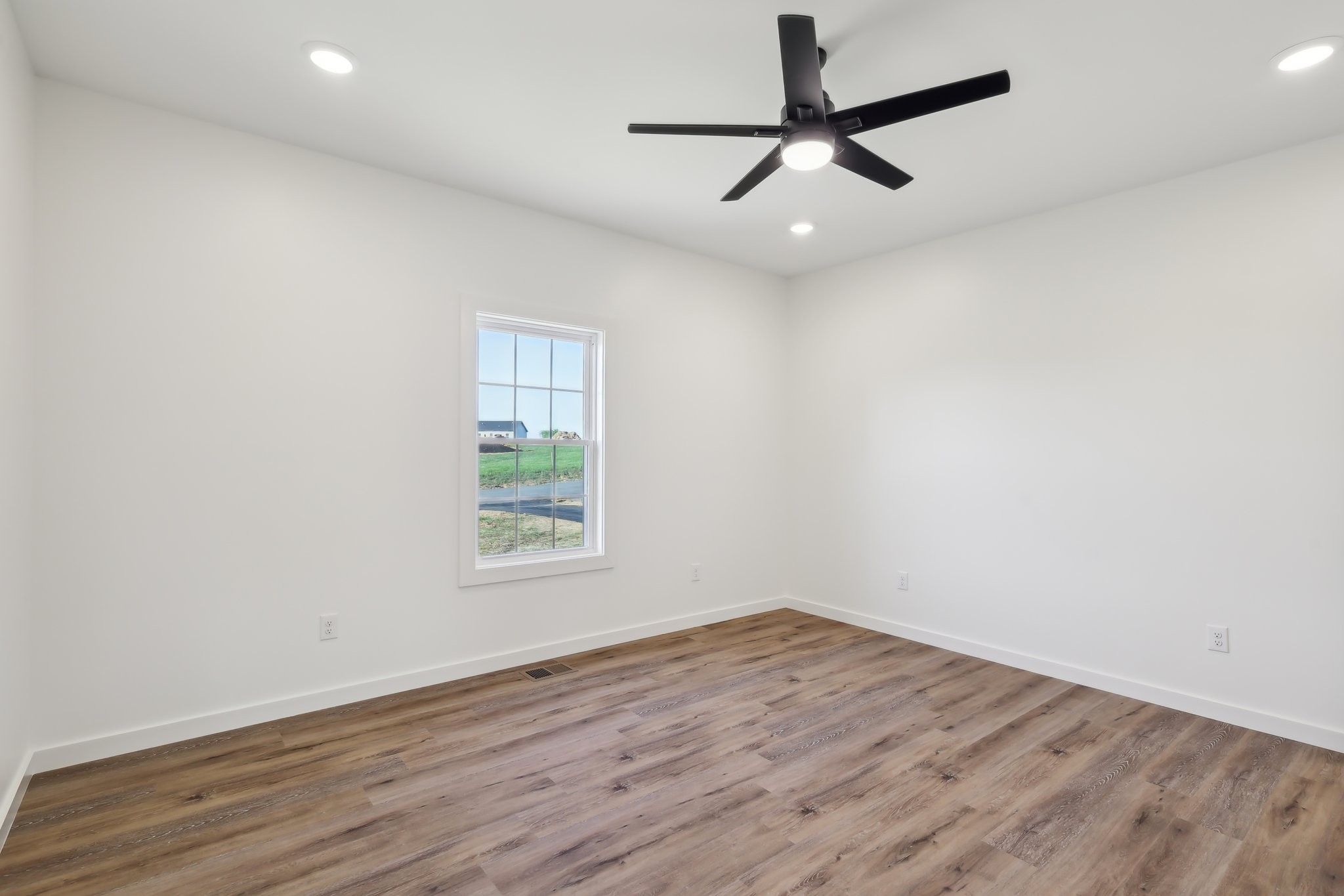 174 Amos Circle Property Photo 27