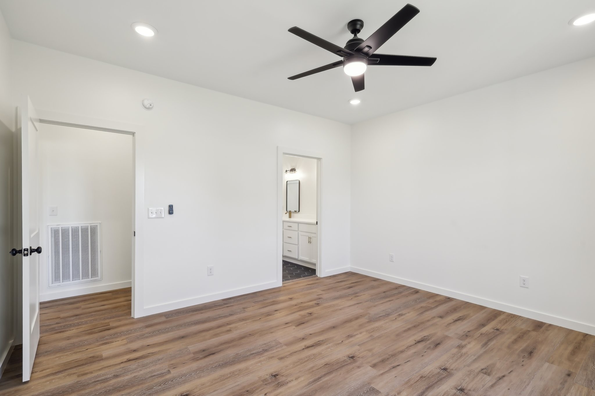 132 Amos Circle Property Photo 29