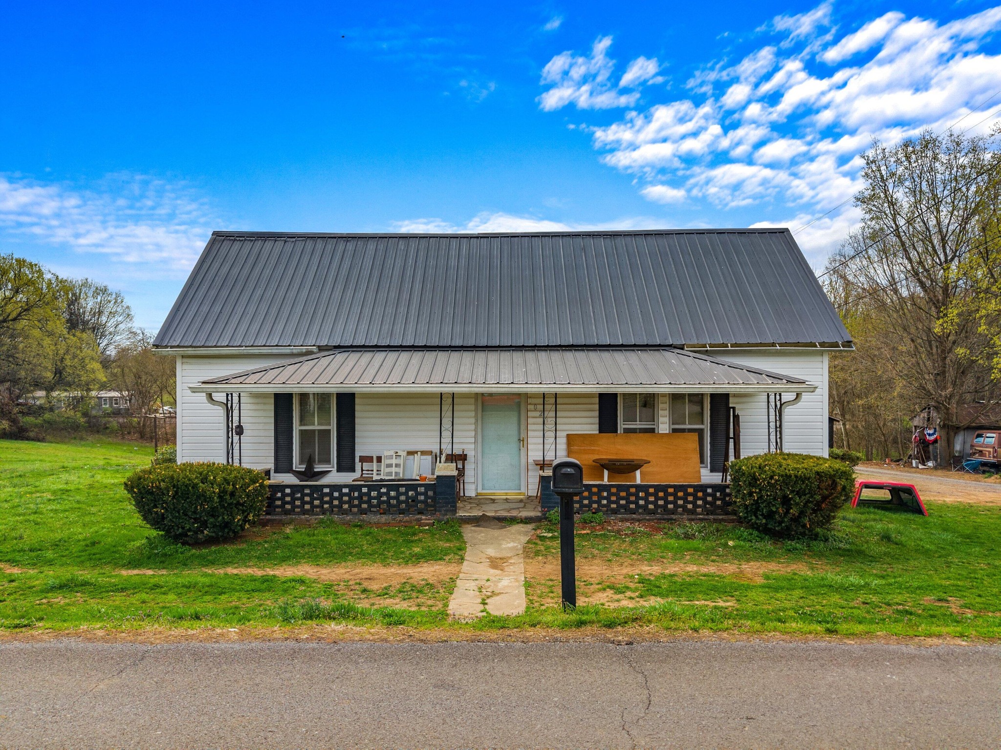 1023 Hunter Rd Property Photo