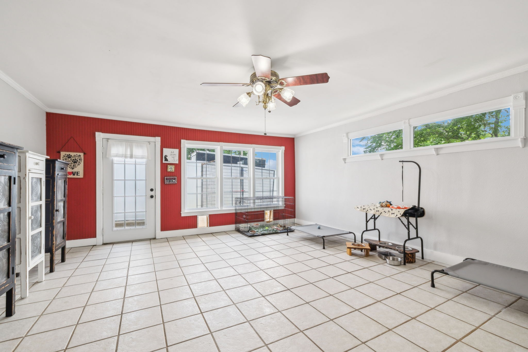 604 College Ave, E Property Photo 21