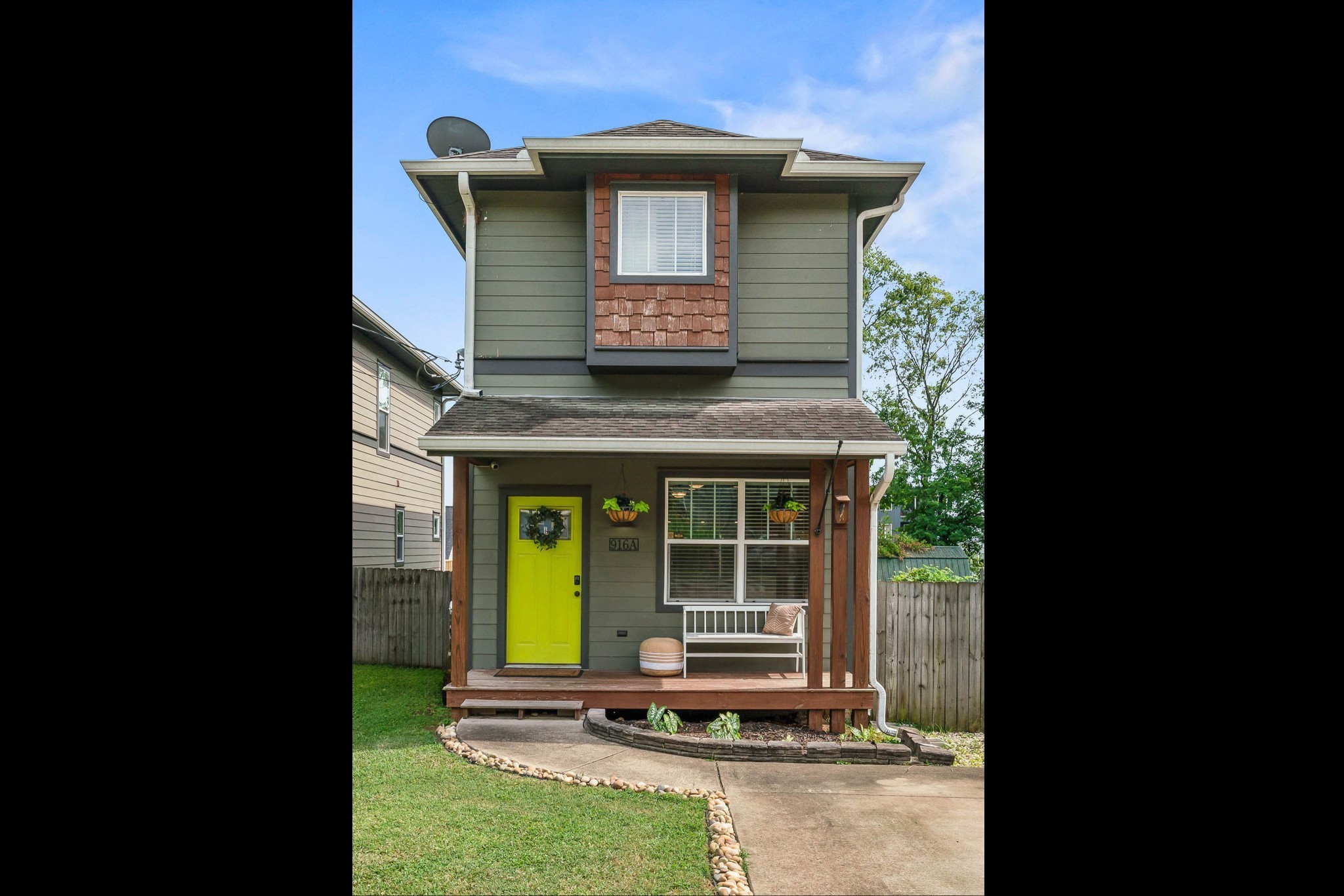916 Thomas Avenue Real Estate Listings Main Image