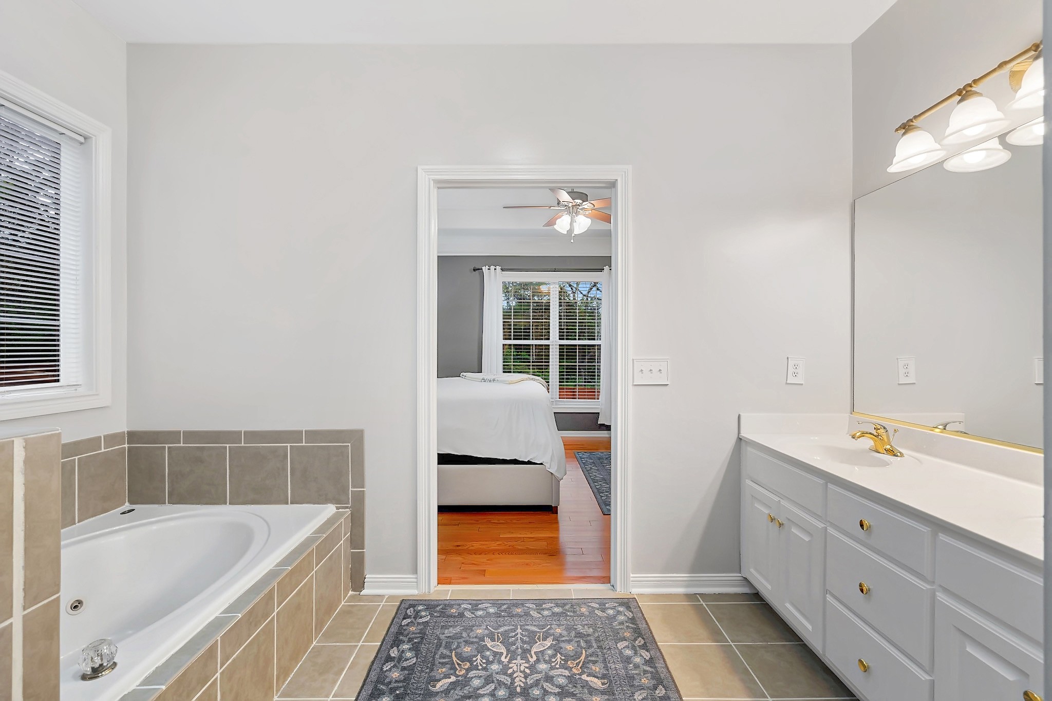5604 Cedar Rock Dr Property Photo 17