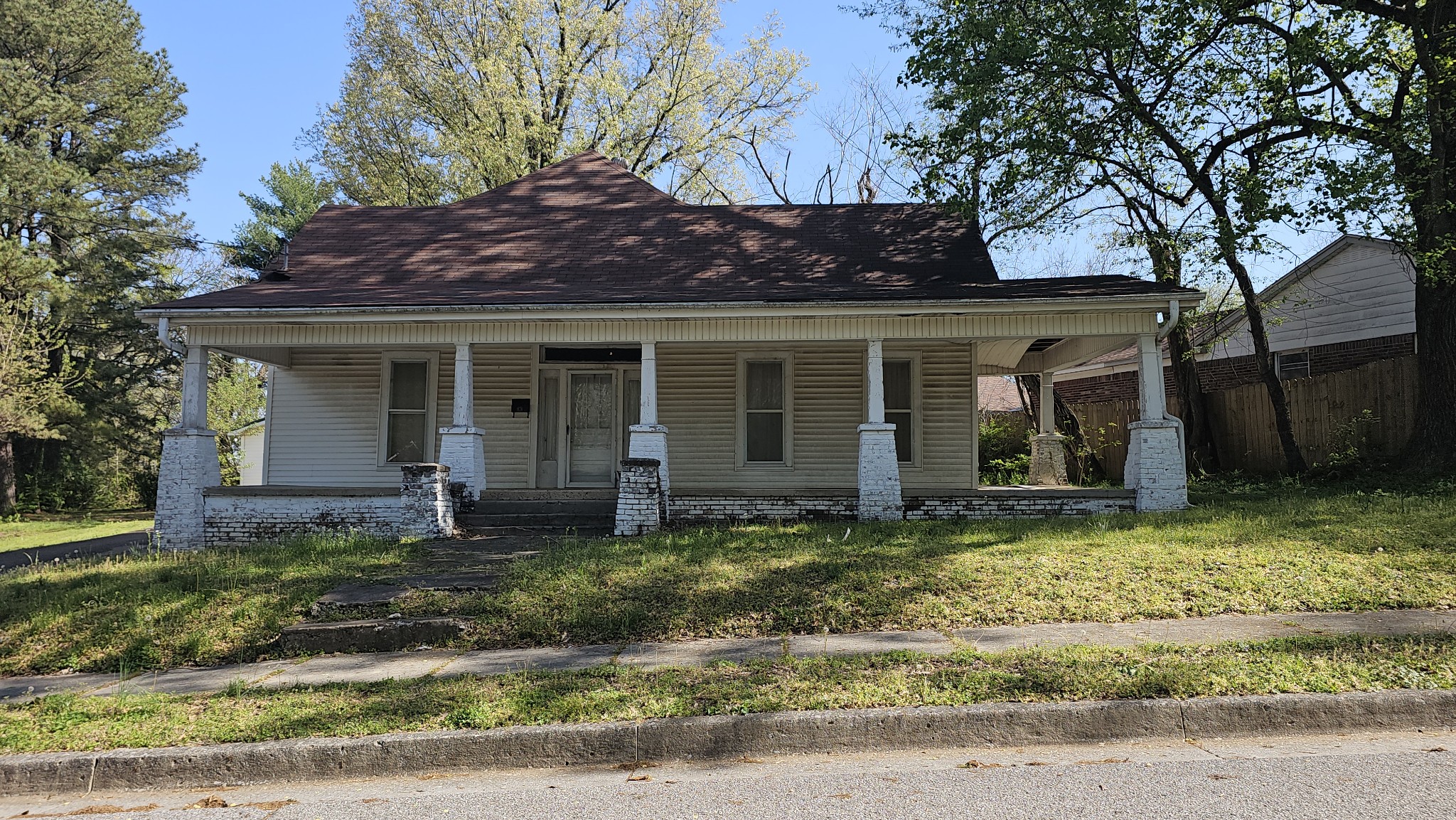 410 Light St Property Photo
