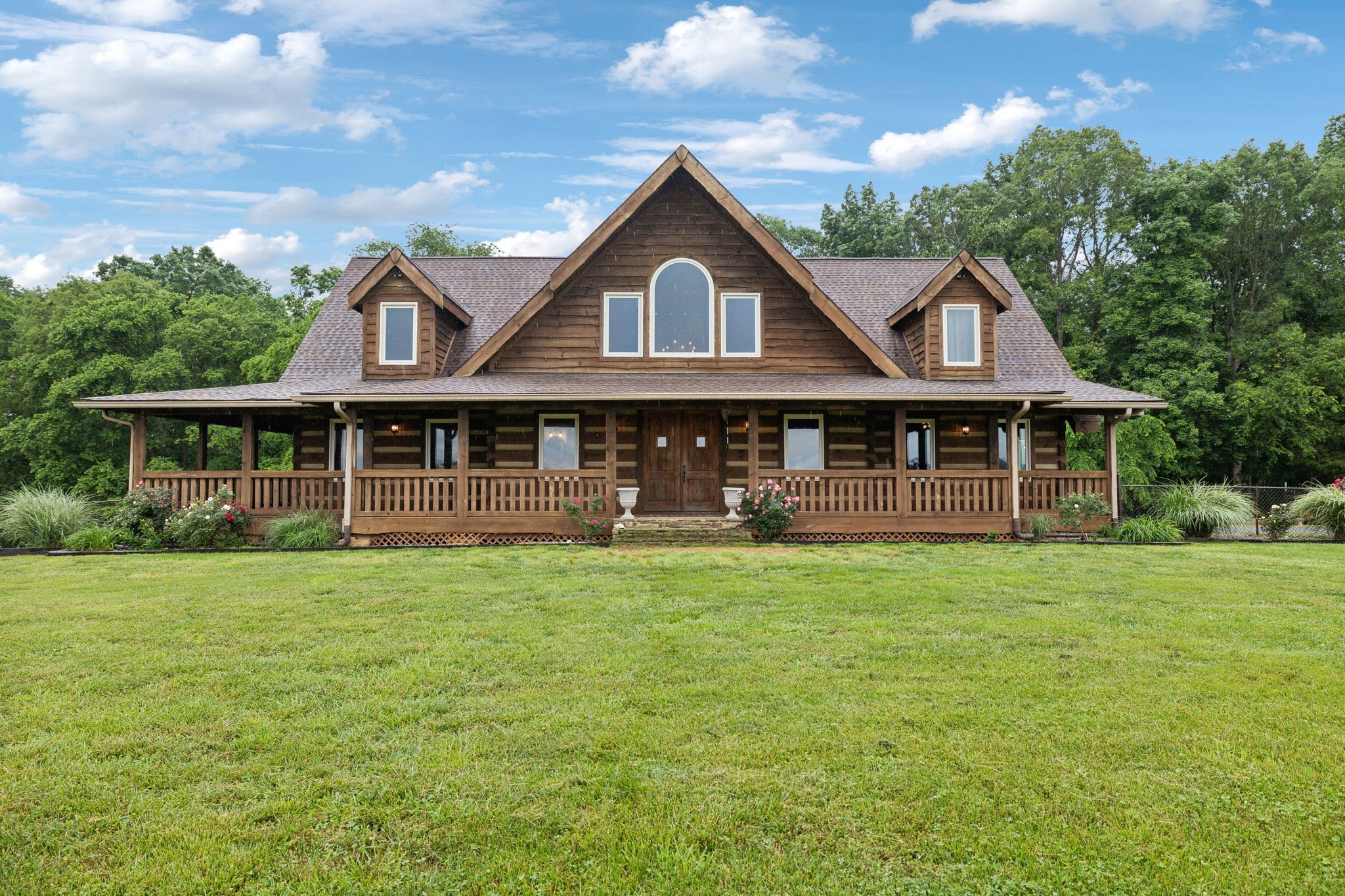 6485 Highland Rd Property Photo 2