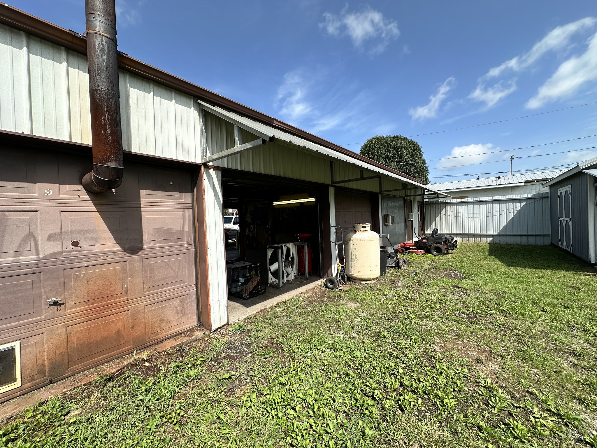 5497 S Grundy Quarles Hwy Property Photo 25
