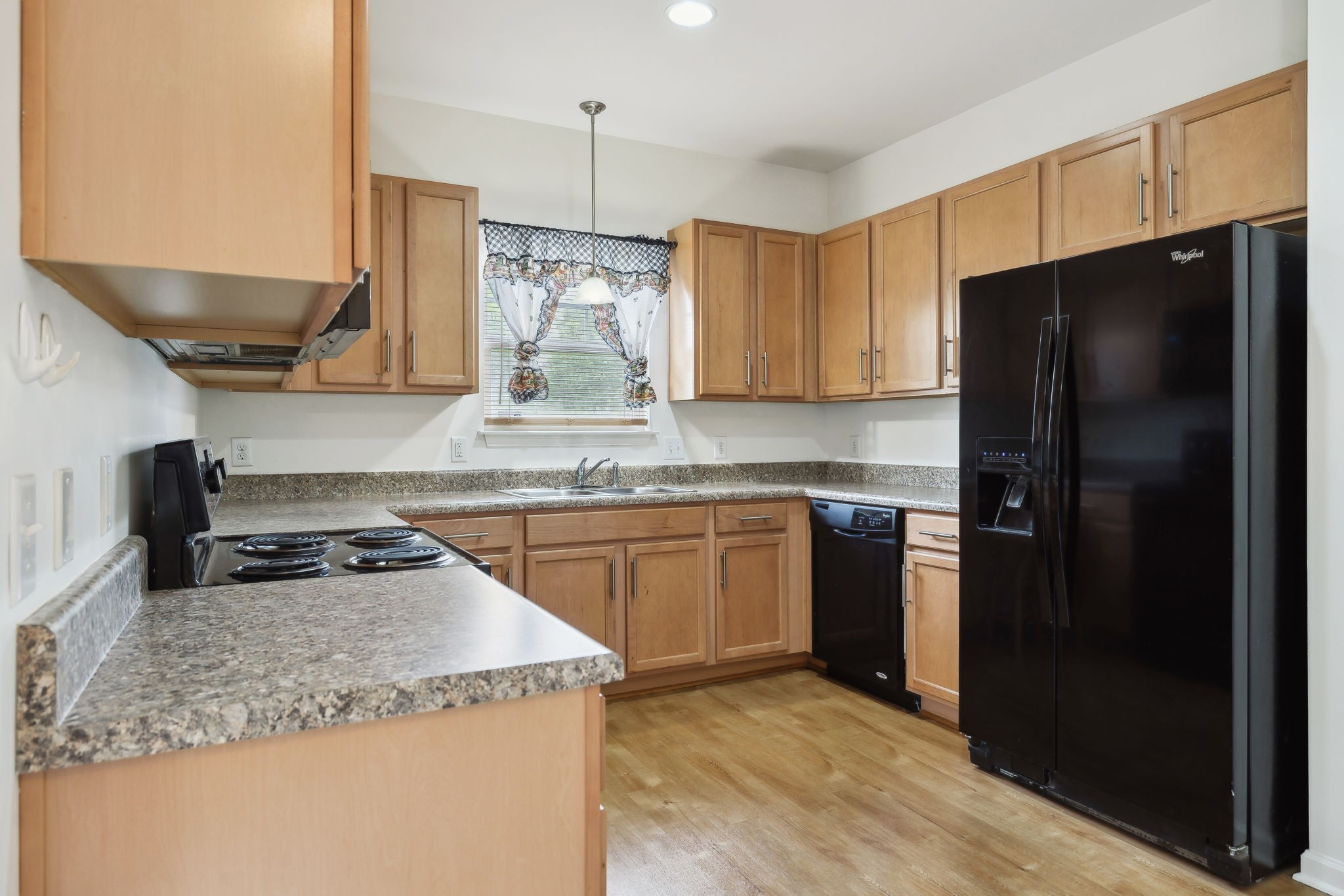 3116 Shady Tree Ln Property Photo 11