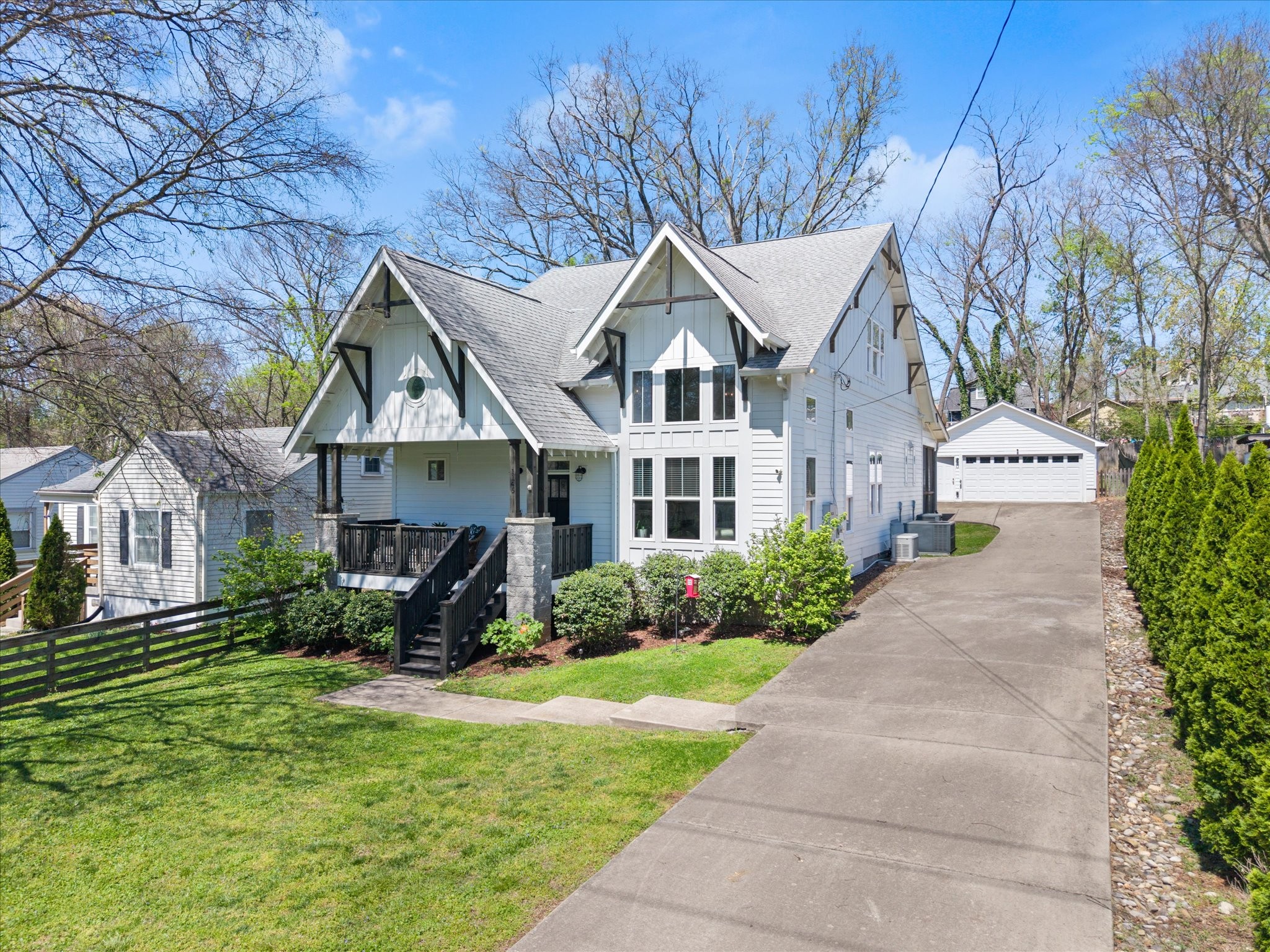 1145 Kirkland Ave Property Photo