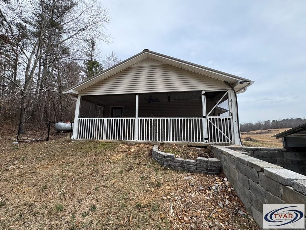 5380 Sulphur Creek Rd Property Photo 4