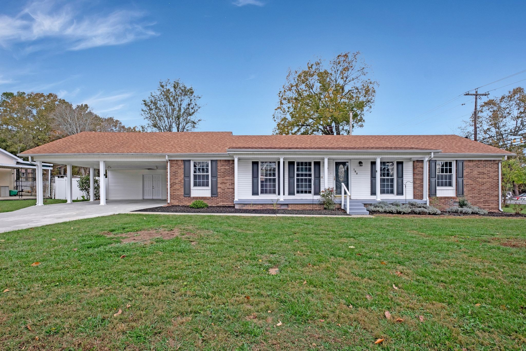 100 Lasalle Ln Property Photo