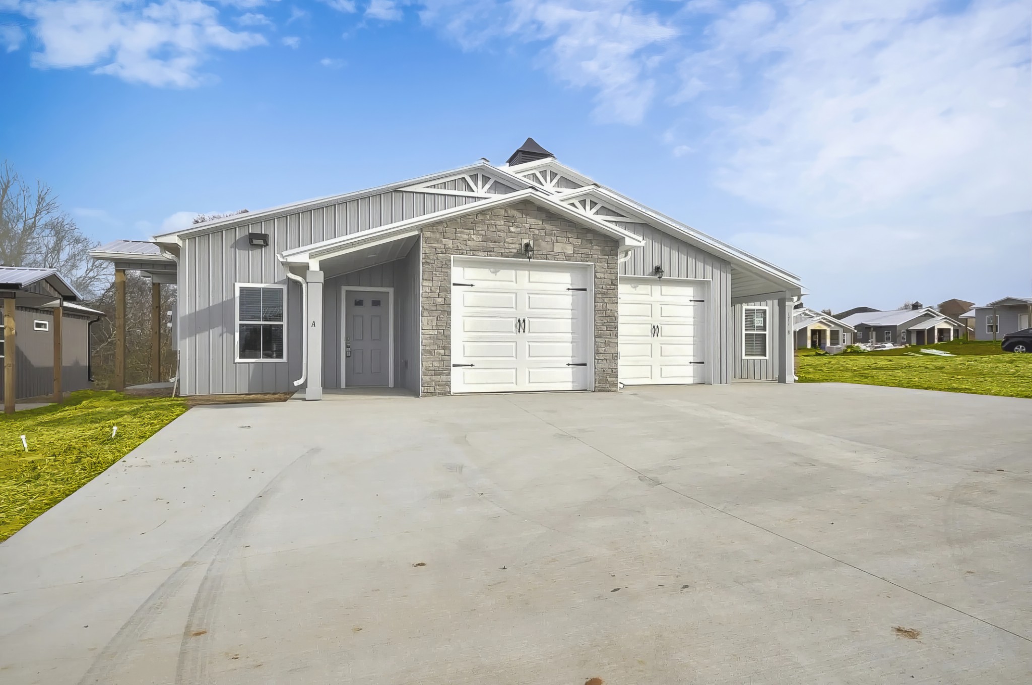 170 BAINBRIDGE DRIVE Property Photo 1