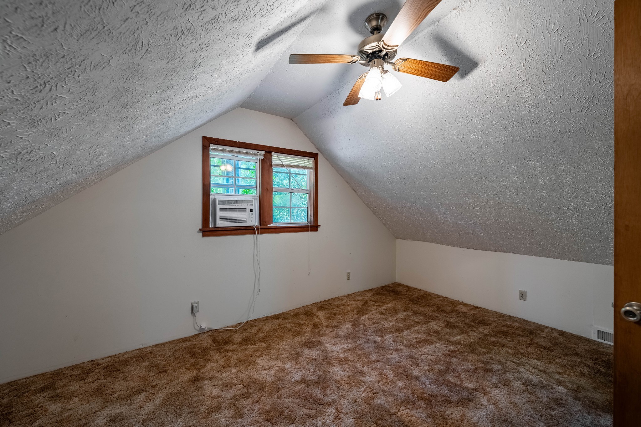 325 Cubb Ln Property Photo 28