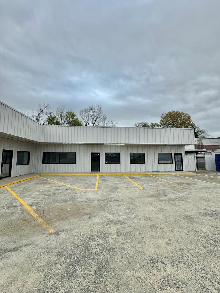 1018a Glenwood Ave, N Property Photo 2