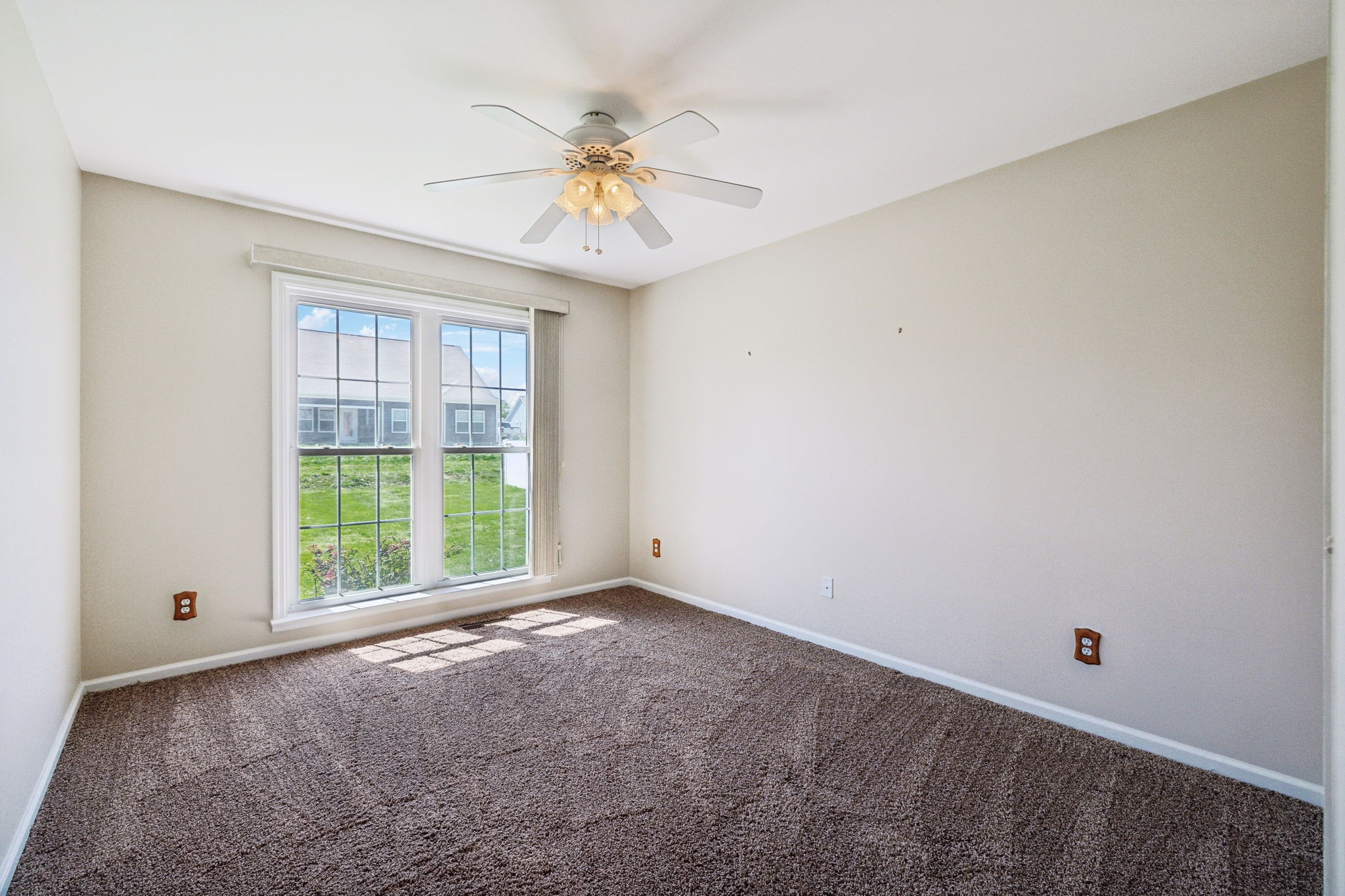 407 Brookside Dr Property Photo 34