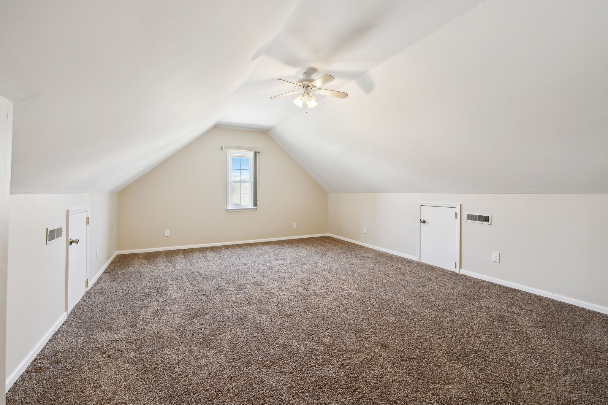 407 Brookside Dr Property Photo 45
