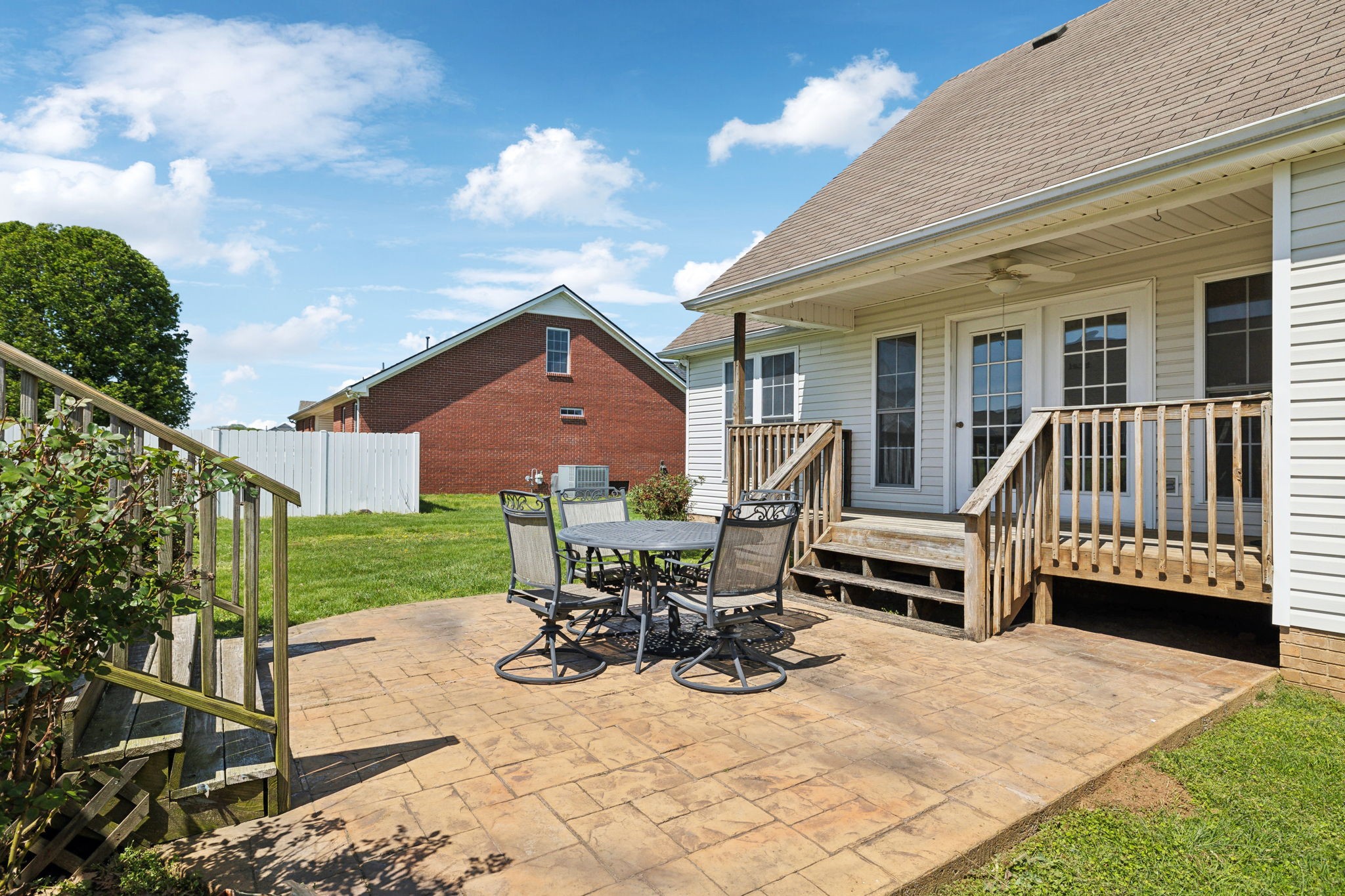 407 Brookside Dr Property Photo 48