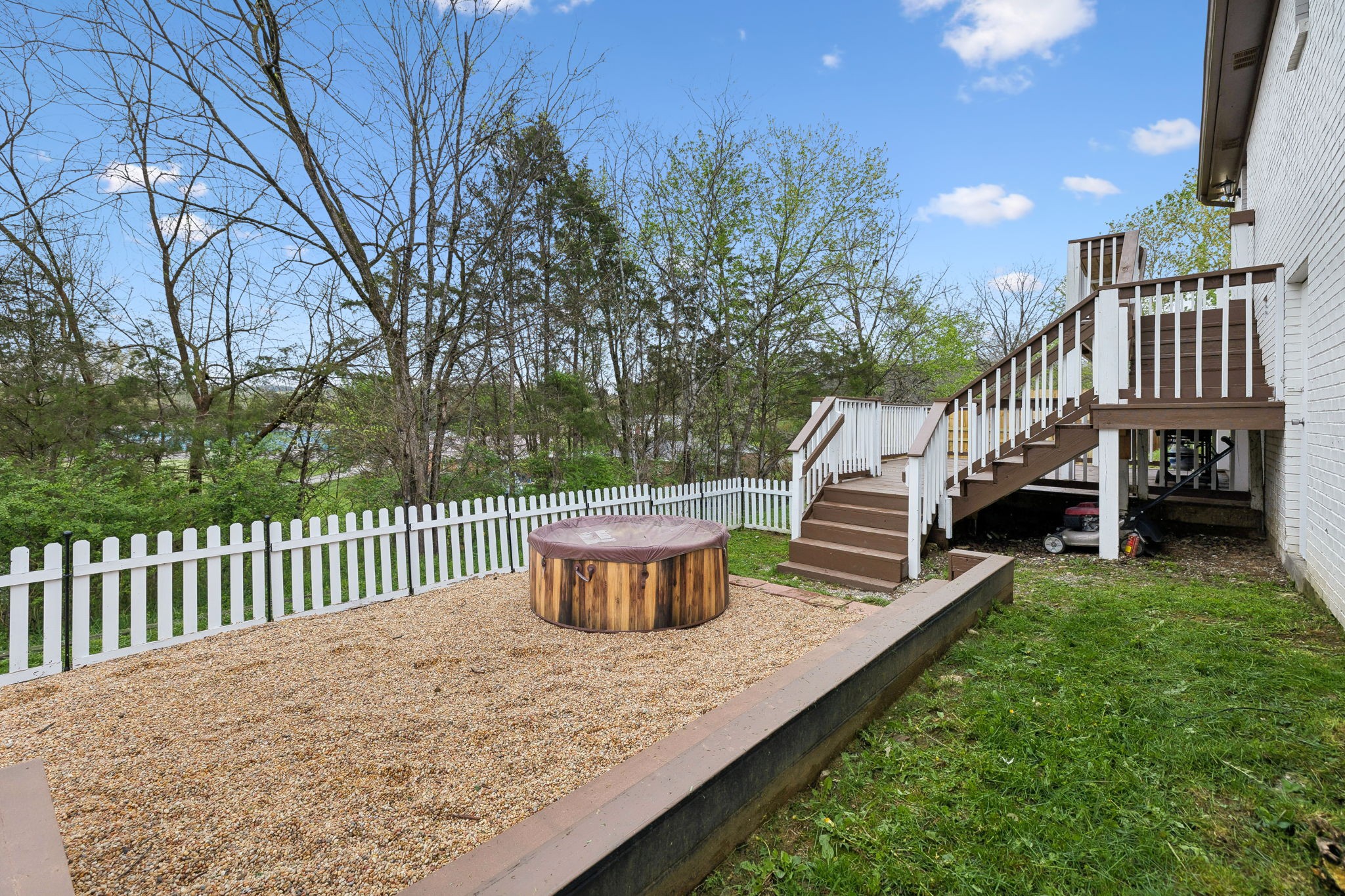 318 Jays Cir Property Photo 40