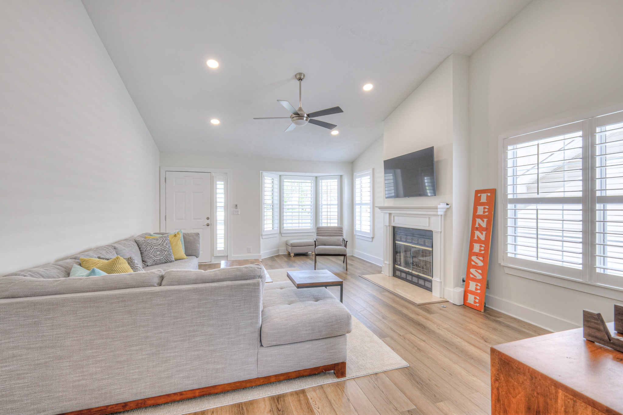 1028 Meandering Way Property Photo 4