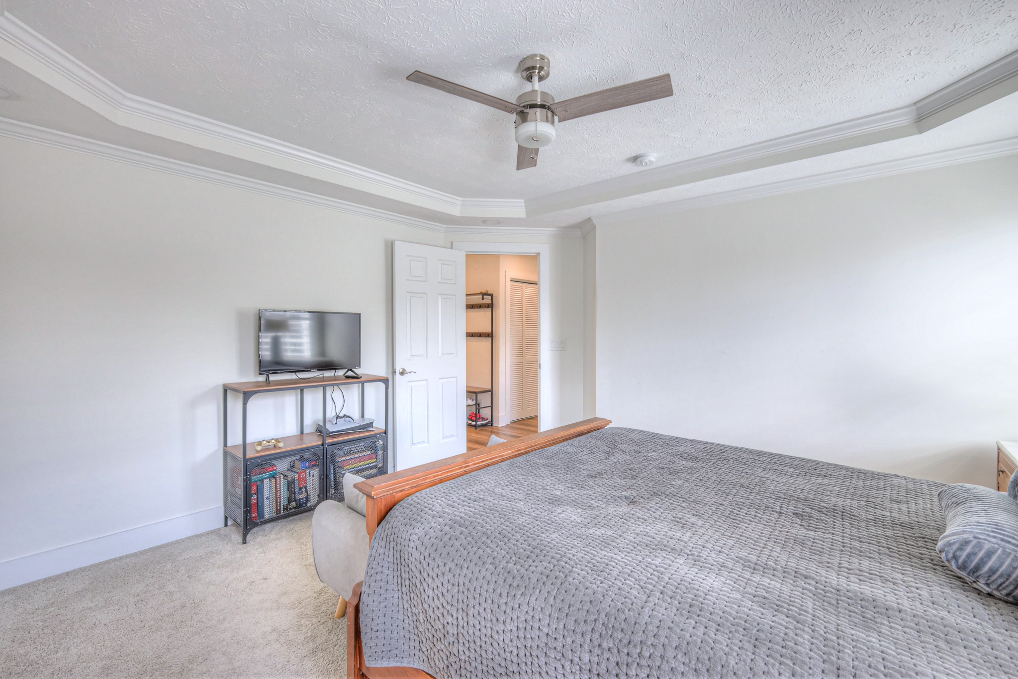 1028 Meandering Way Property Photo 9