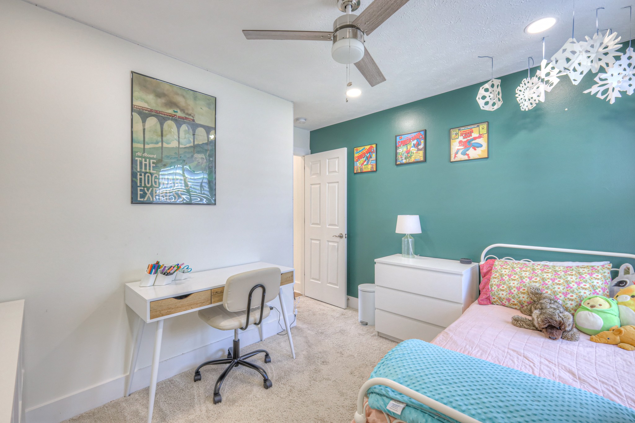 1028 Meandering Way Property Photo 17