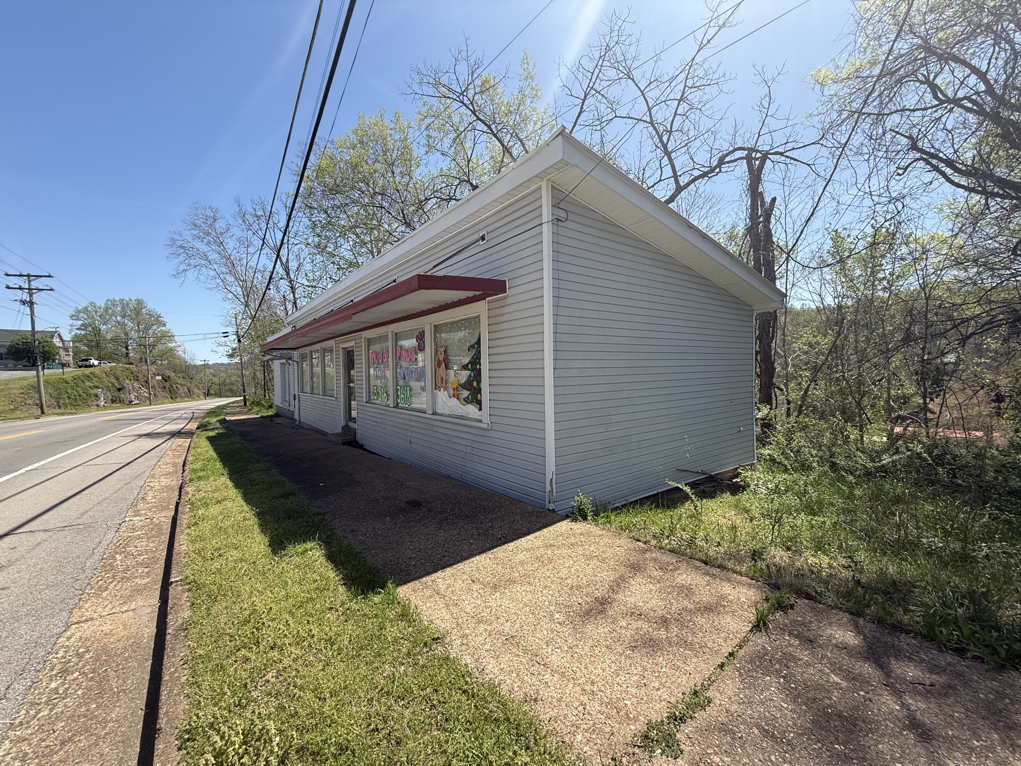 4870 E Main St Property Photo 4