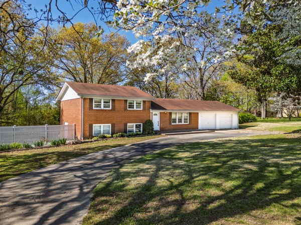 21 Hilldale Rd Property Photo