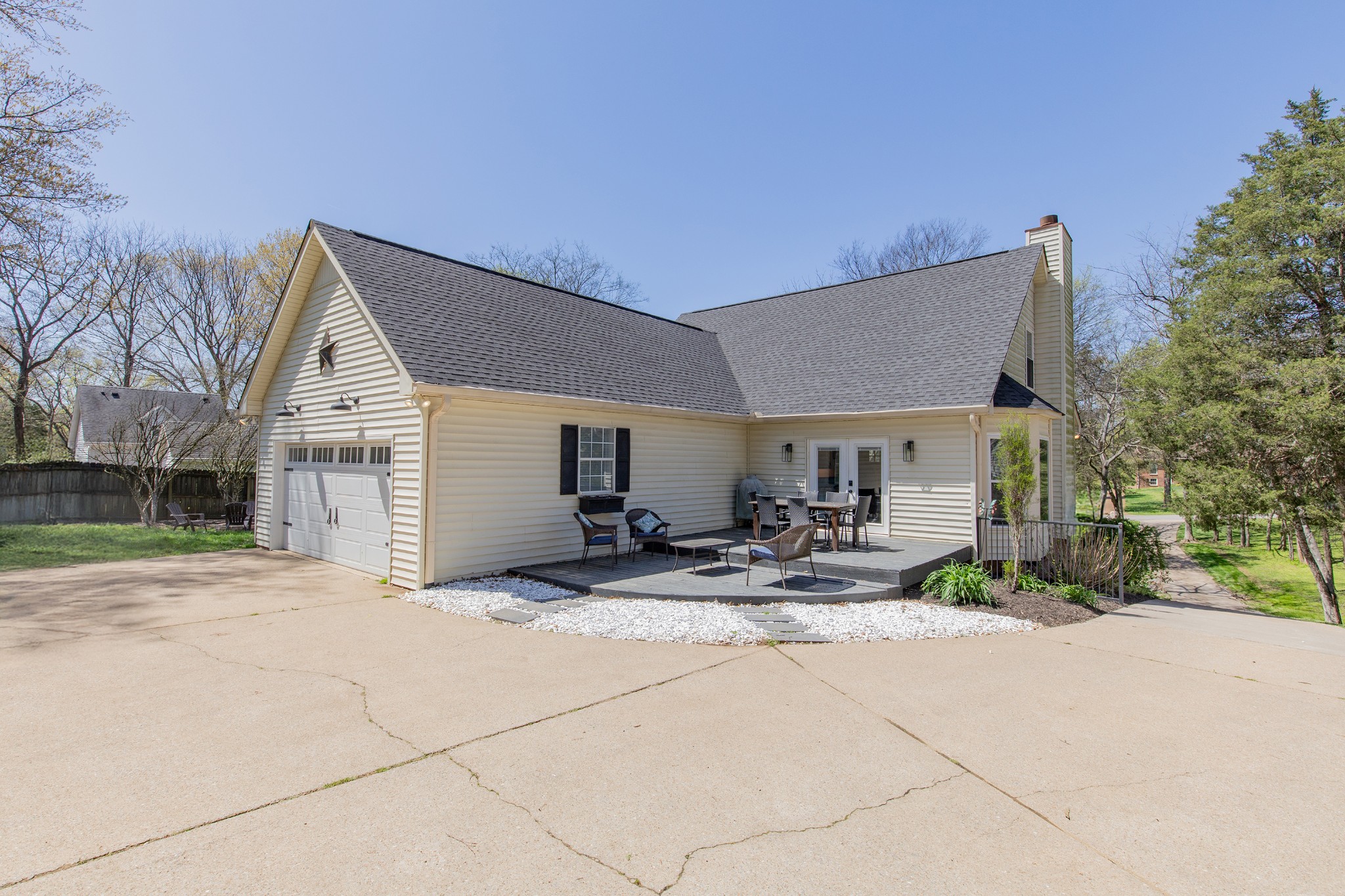 1411 Newmans Trl Property Photo 37