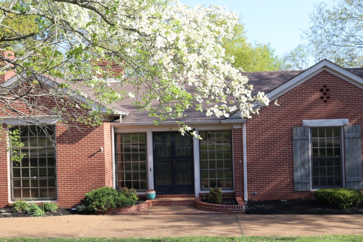 1037 Rolling Fields Cir Property Photo 3