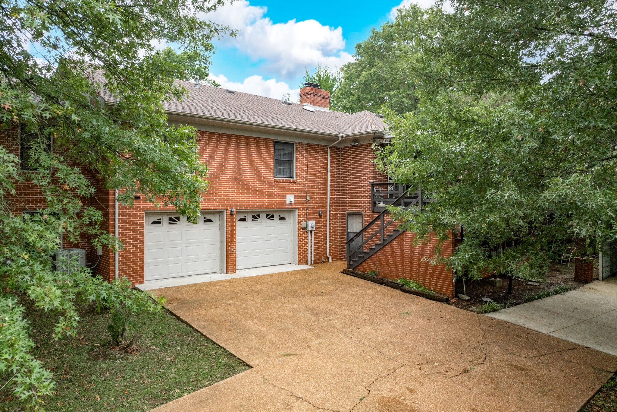 1037 Rolling Fields Cir Property Photo 32