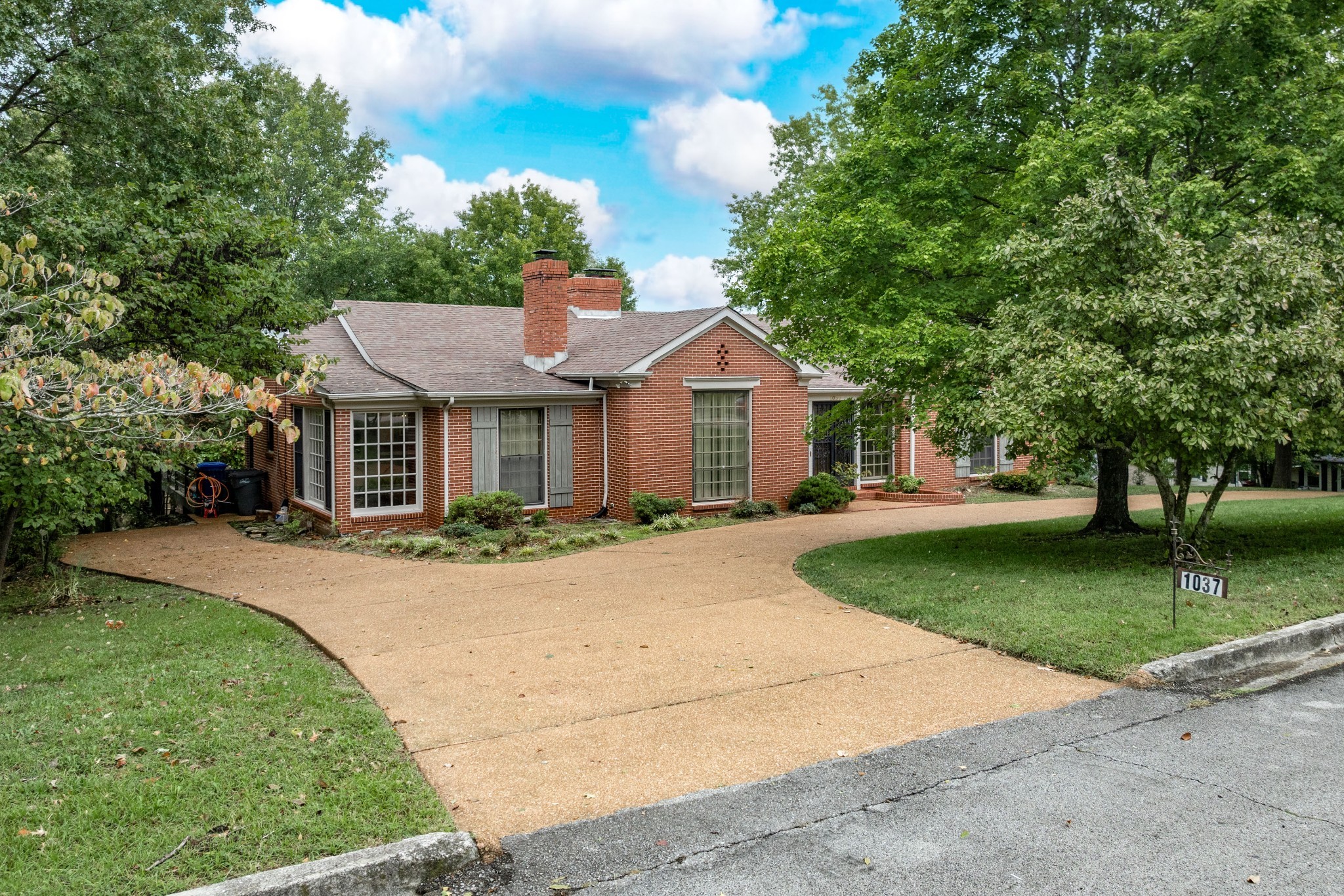 1037 Rolling Fields Cir Property Photo 35