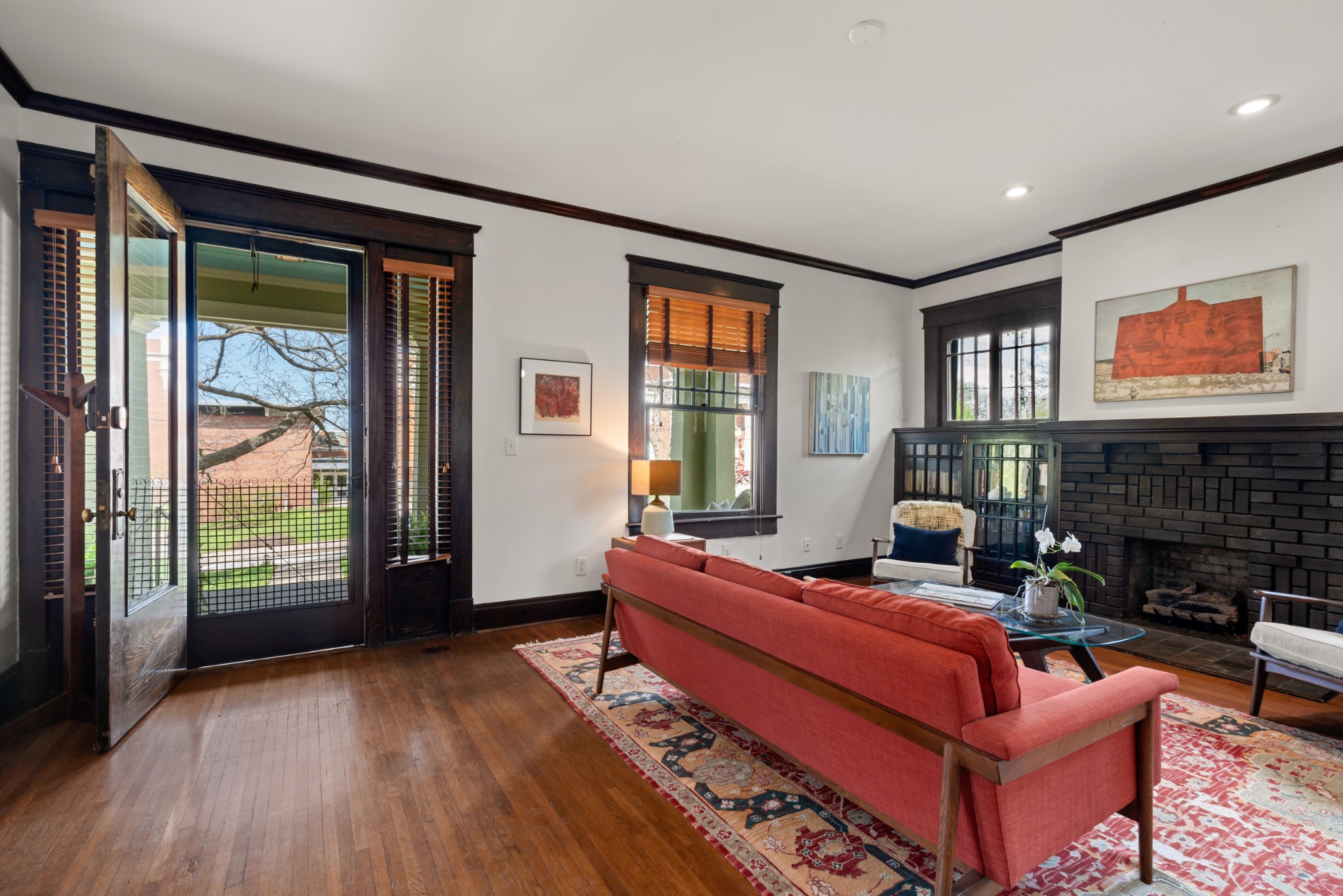 2503 Fairfax Ave Property Photo 4