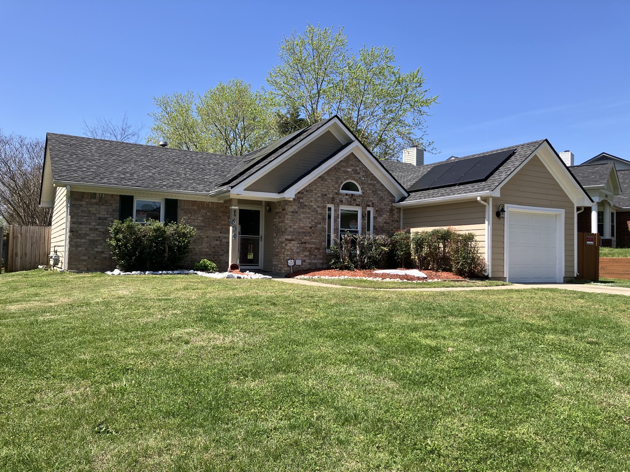 1509 Aaronwood Dr Property Photo 1