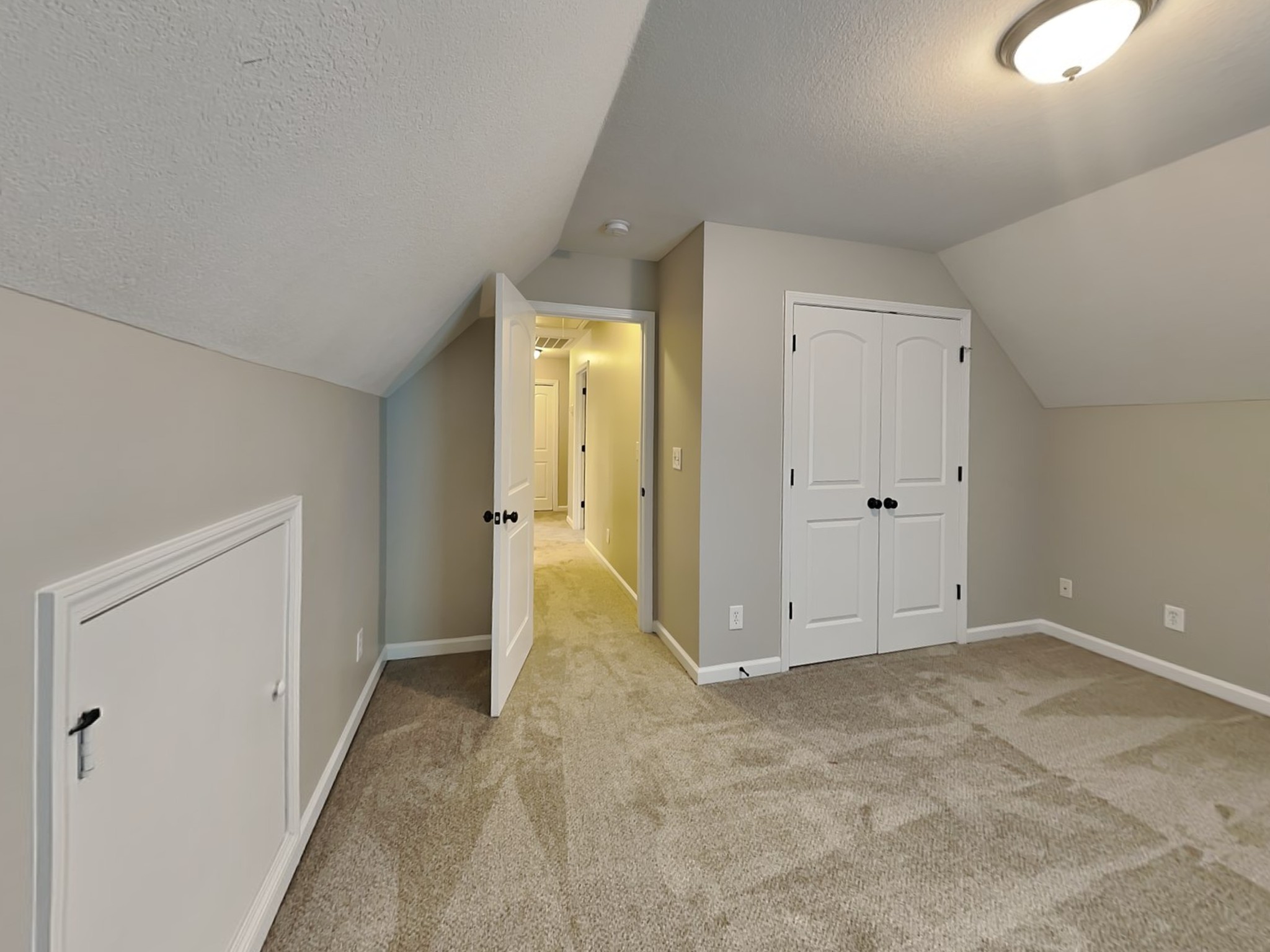 3450 Southwood Dr Property Photo 11