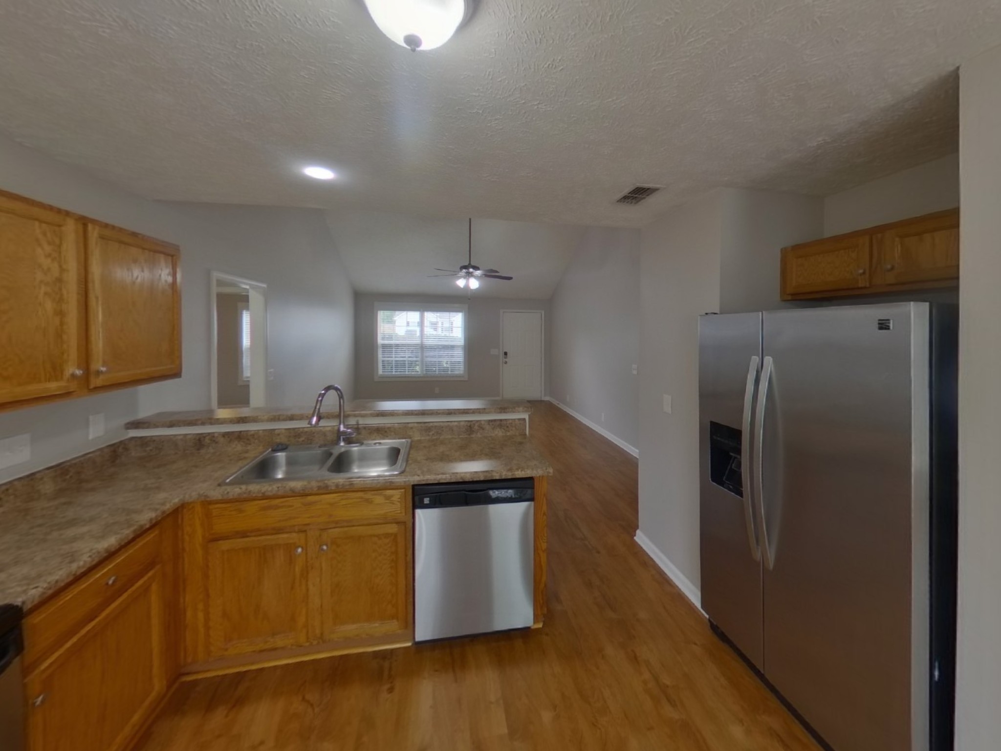1258 Tiree Dr Property Photo 4