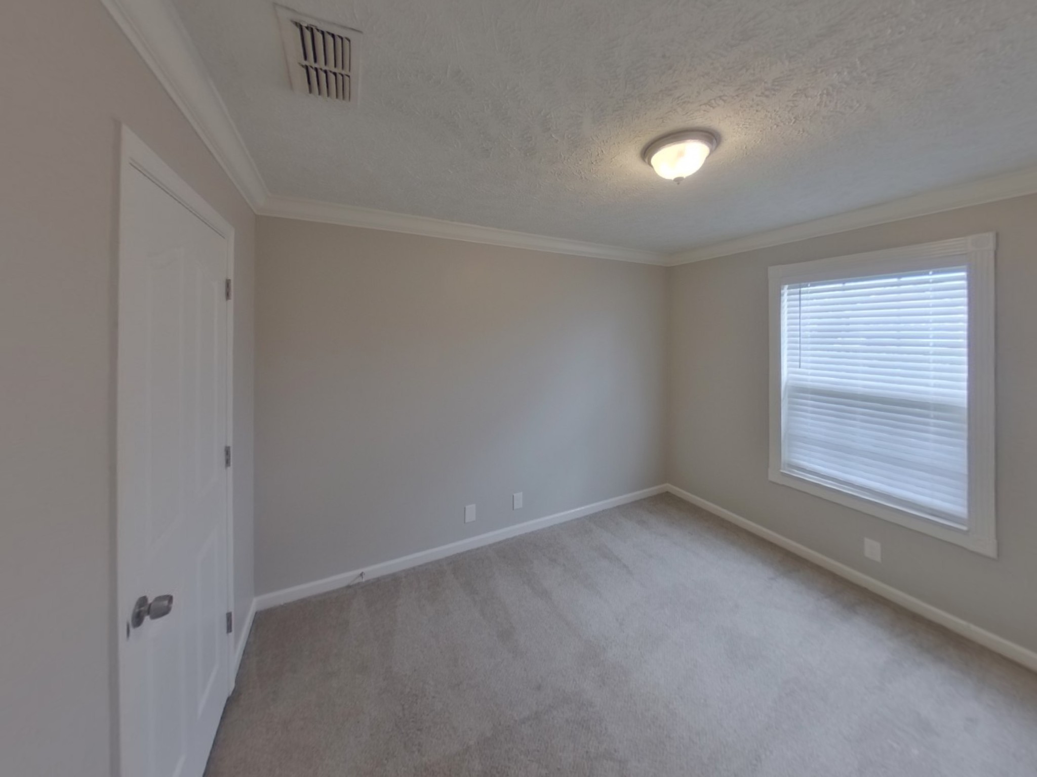1258 Tiree Dr Property Photo 8