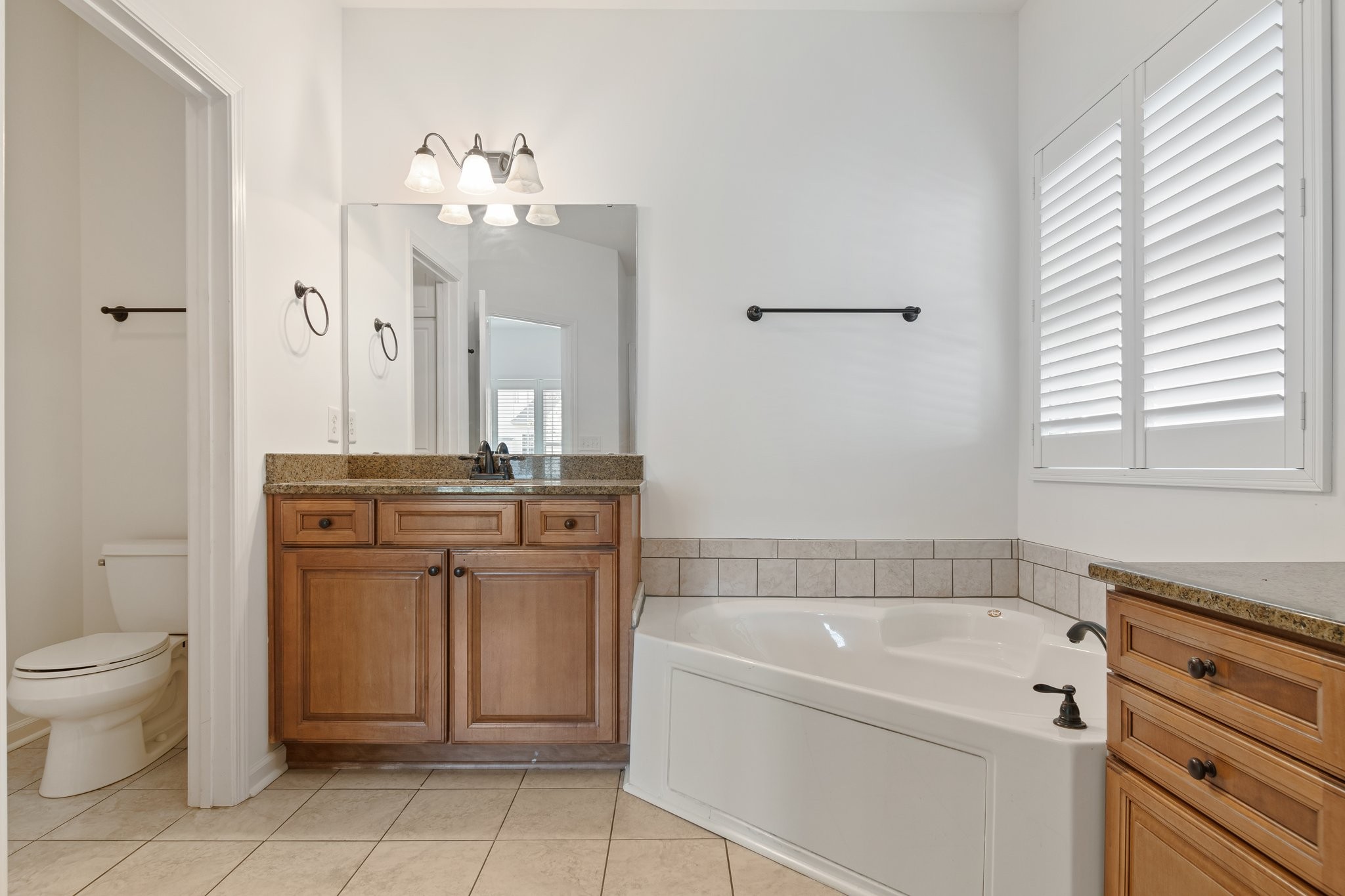 3121 Traviston Dr Property Photo 33