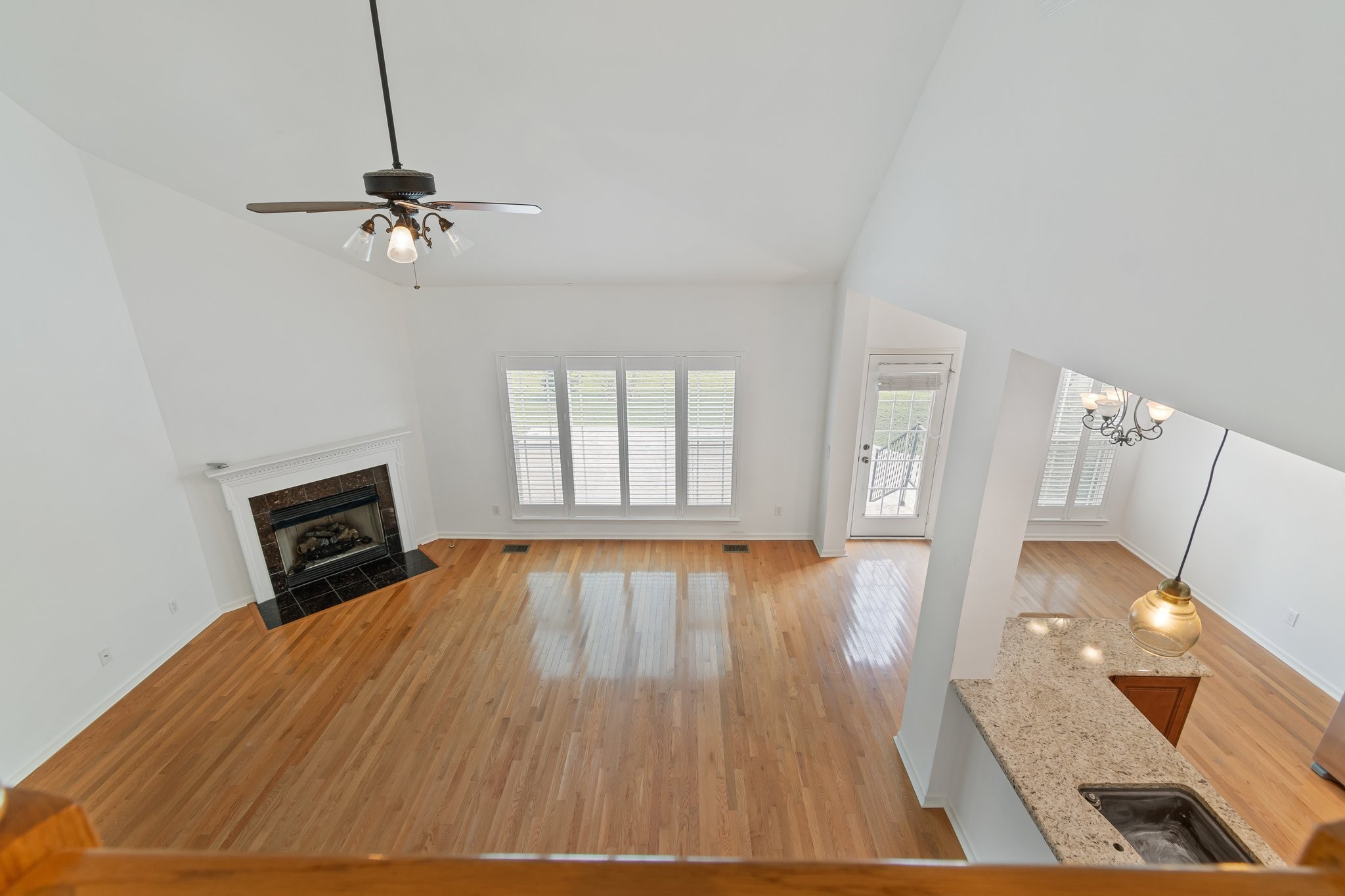 3121 Traviston Dr Property Photo 38