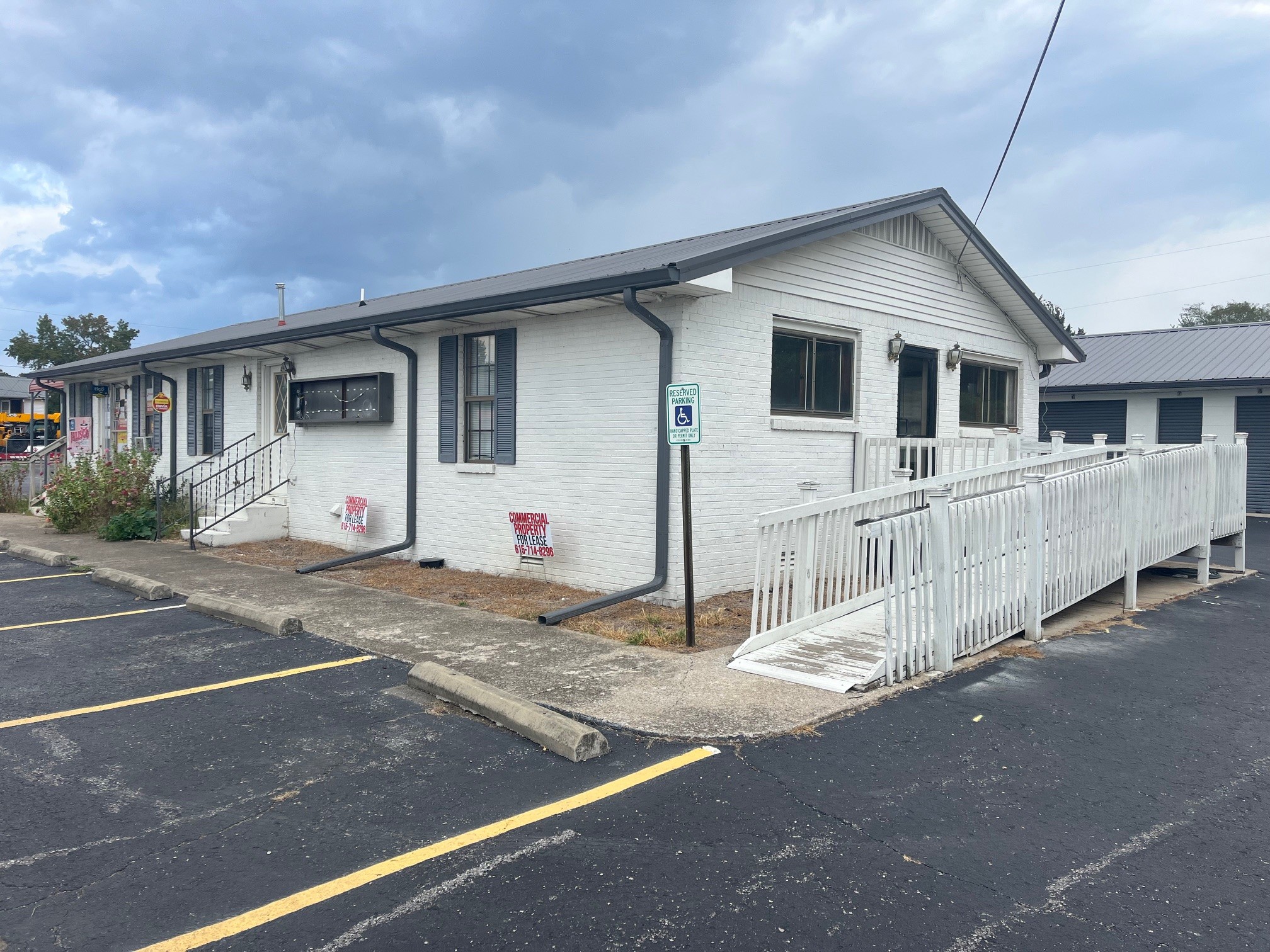 457 N Broadway Property Photo 1