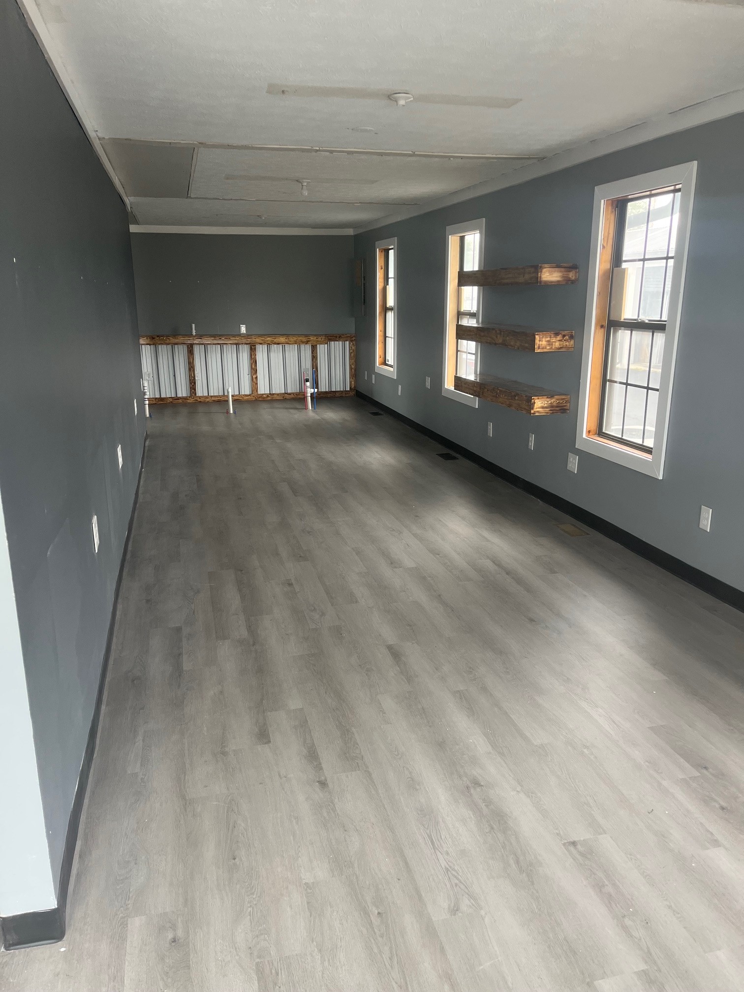 457 N Broadway Property Photo 3