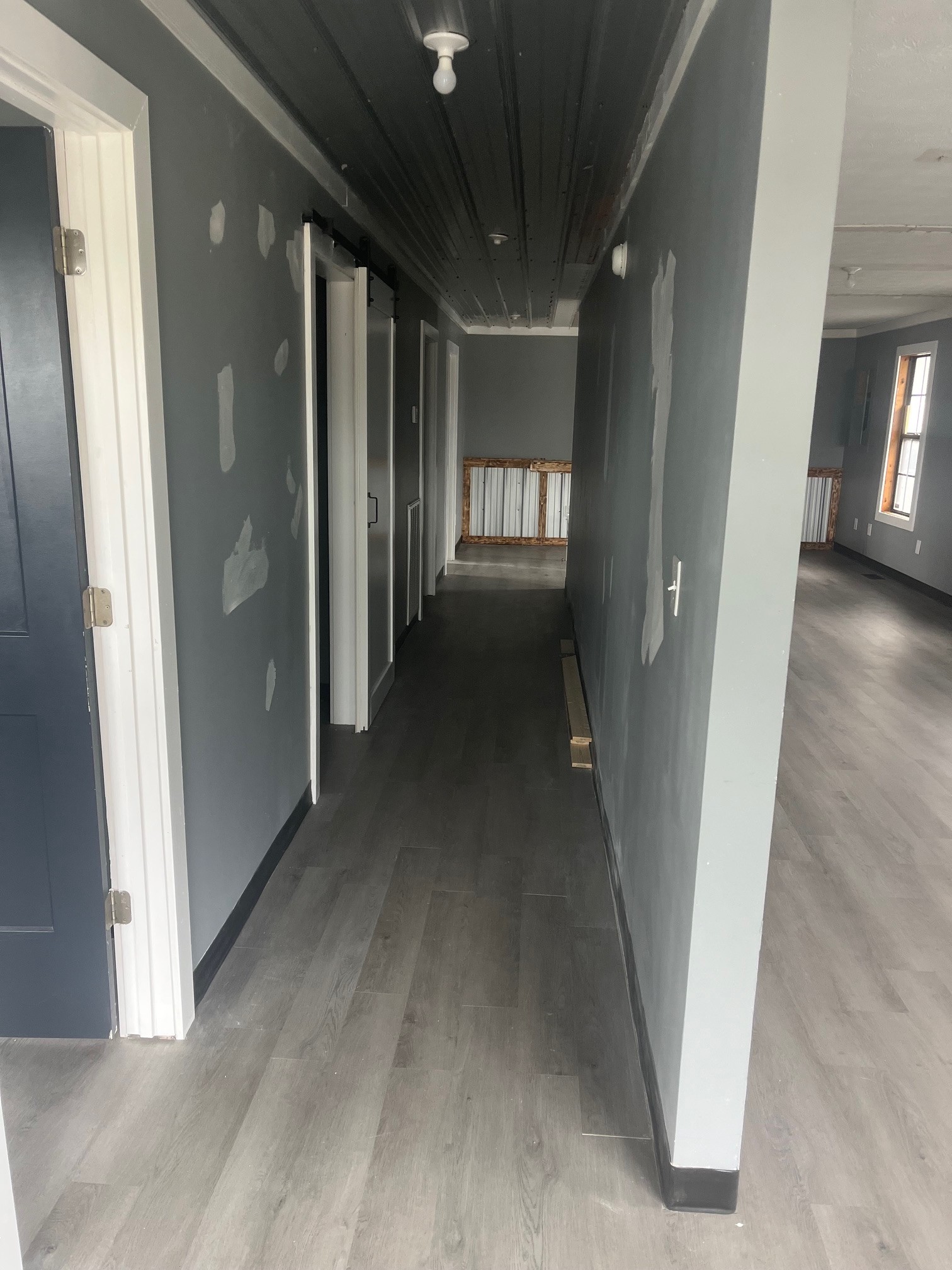 457 N Broadway Property Photo 4