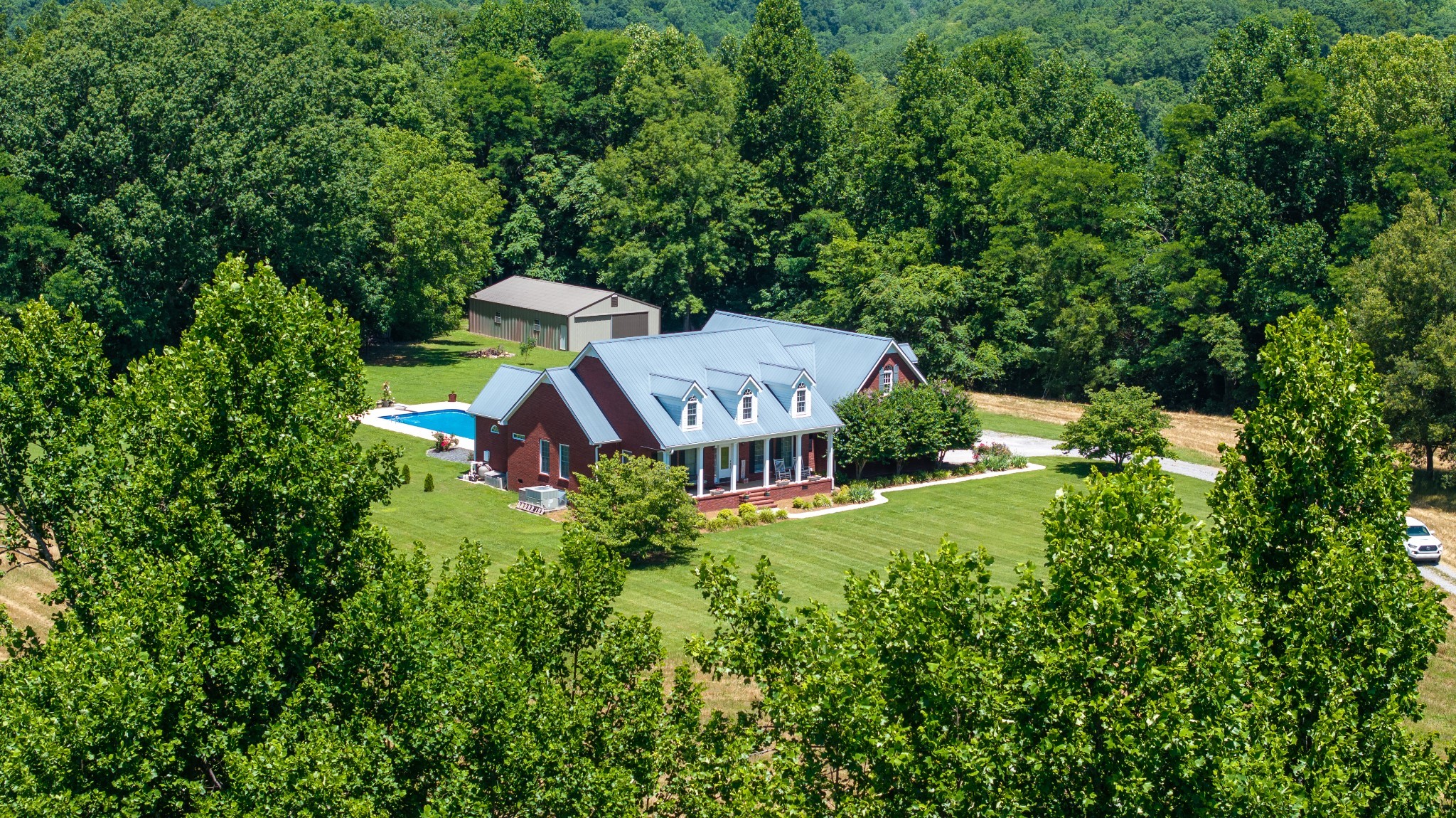 37018 Real Estate Listings Main Image