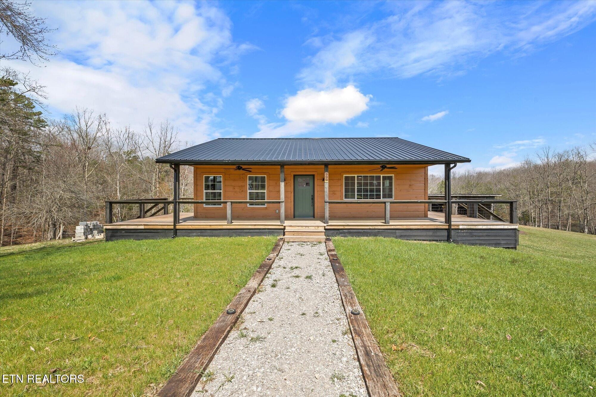 999 Smith Hall Rd Property Photo