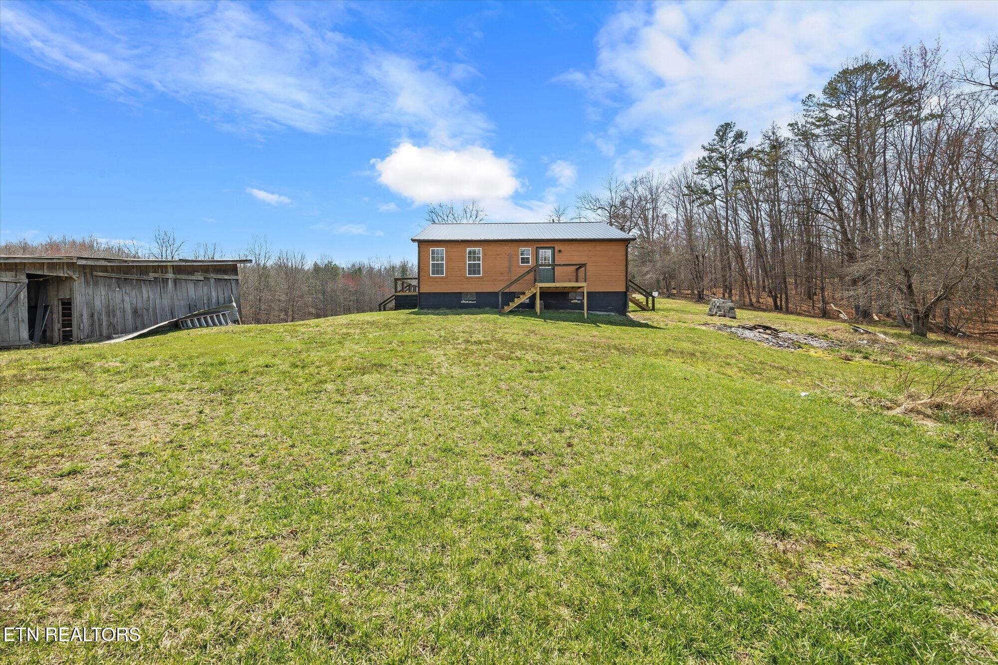 999 Smith Hall Rd Property Photo 8
