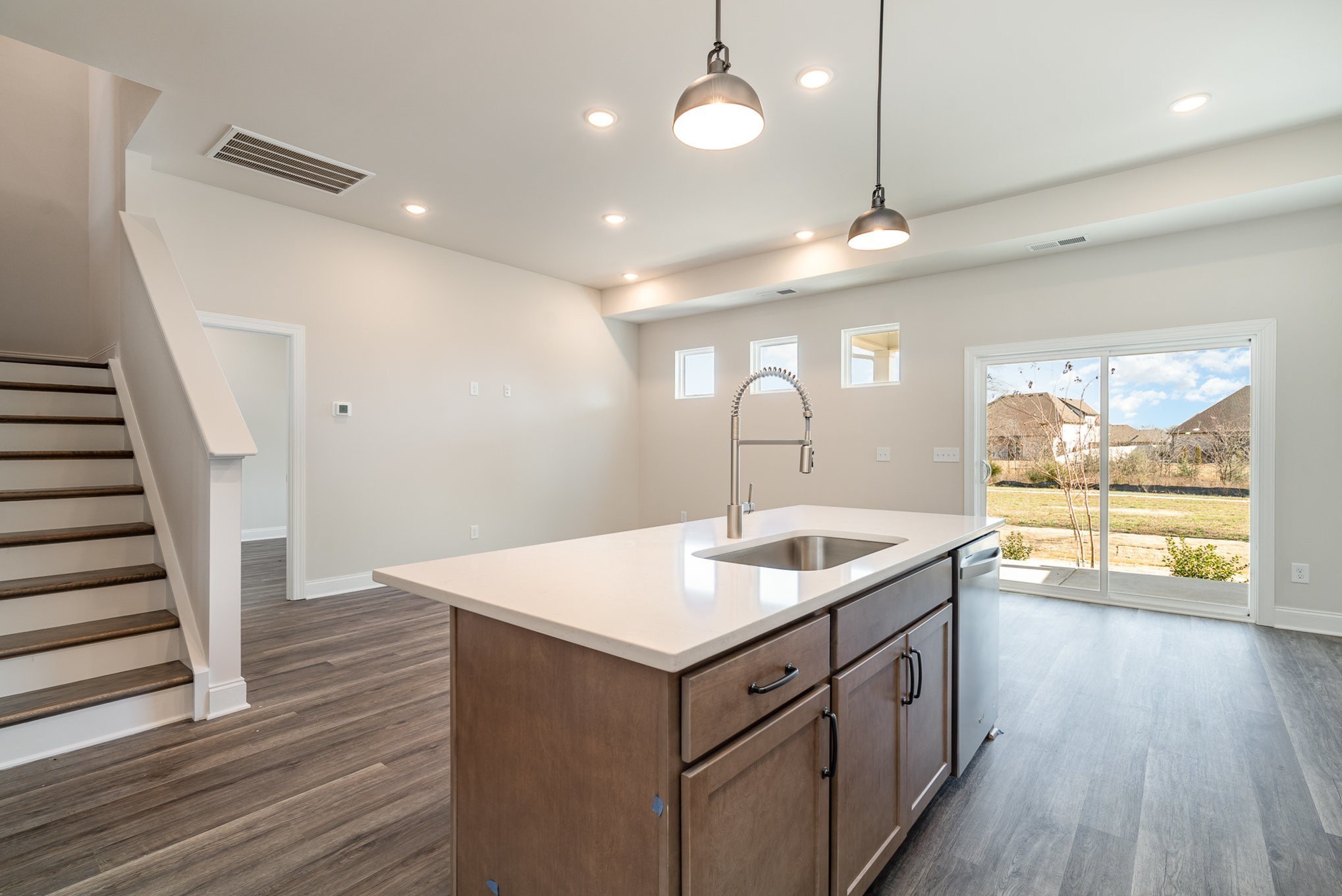 2521 Ashebrook Court Property Photo 7